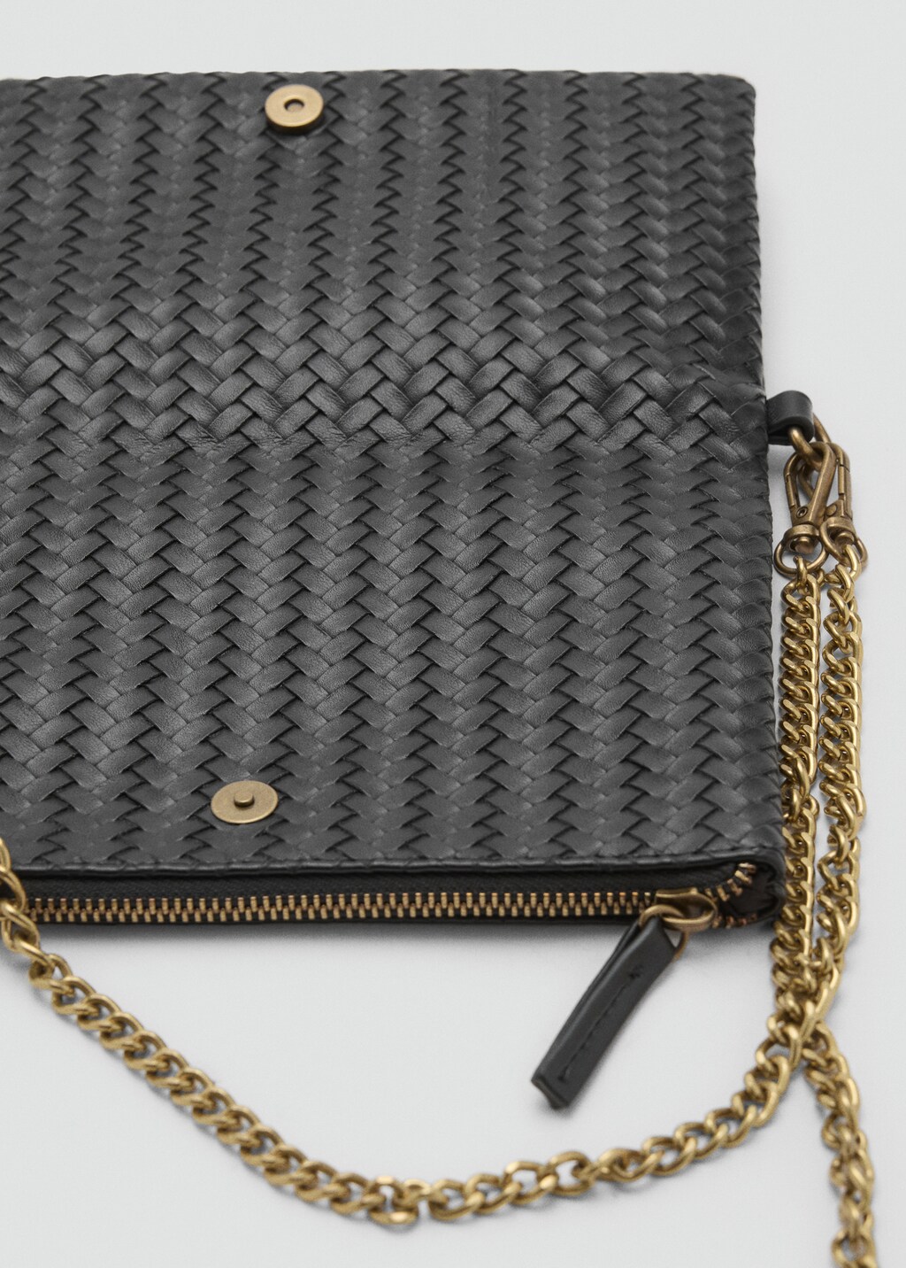 Textured envelope bag