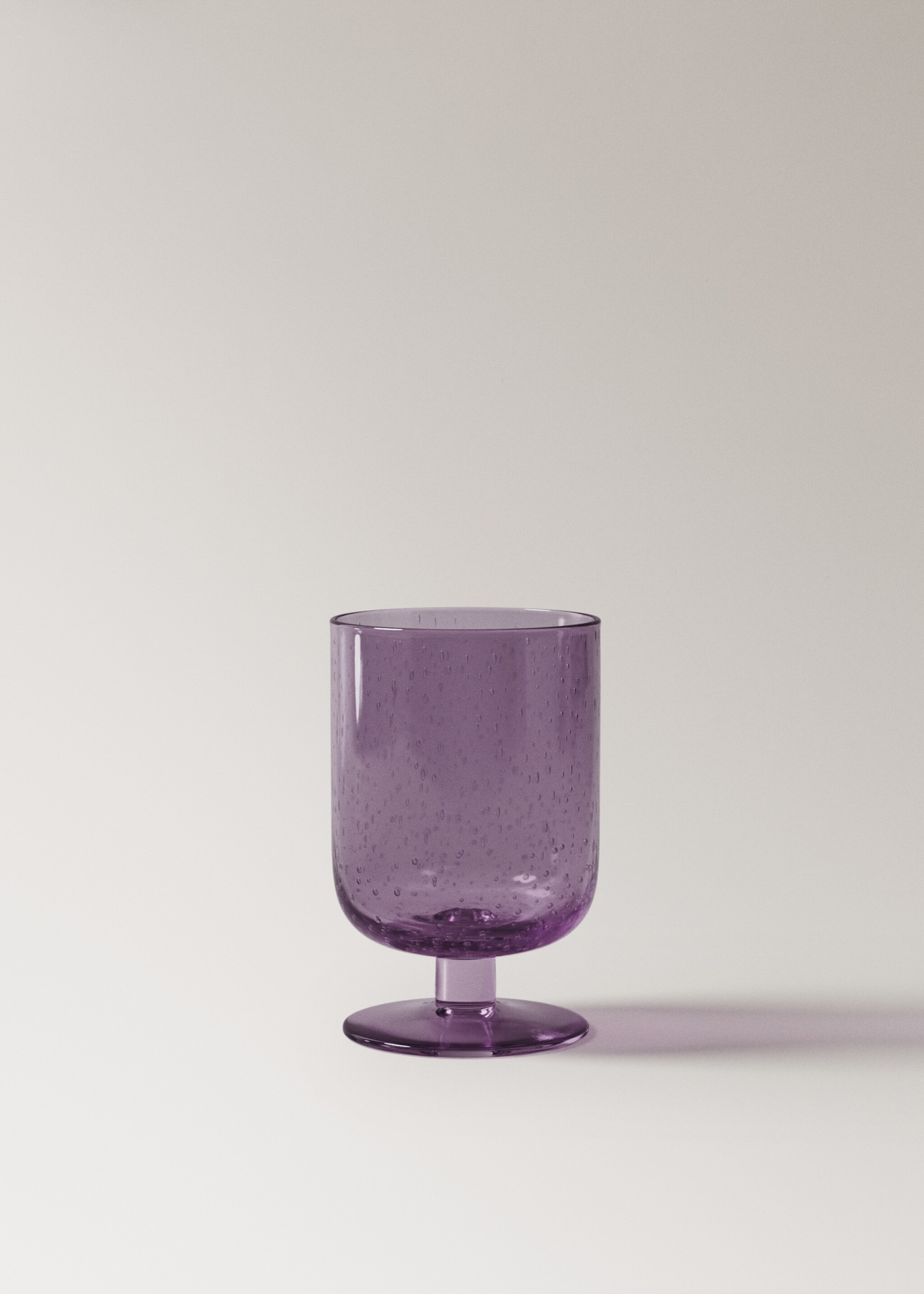 Verre à pied burbuja - Article sans modèle, Olive. Ref: 17034441-00.