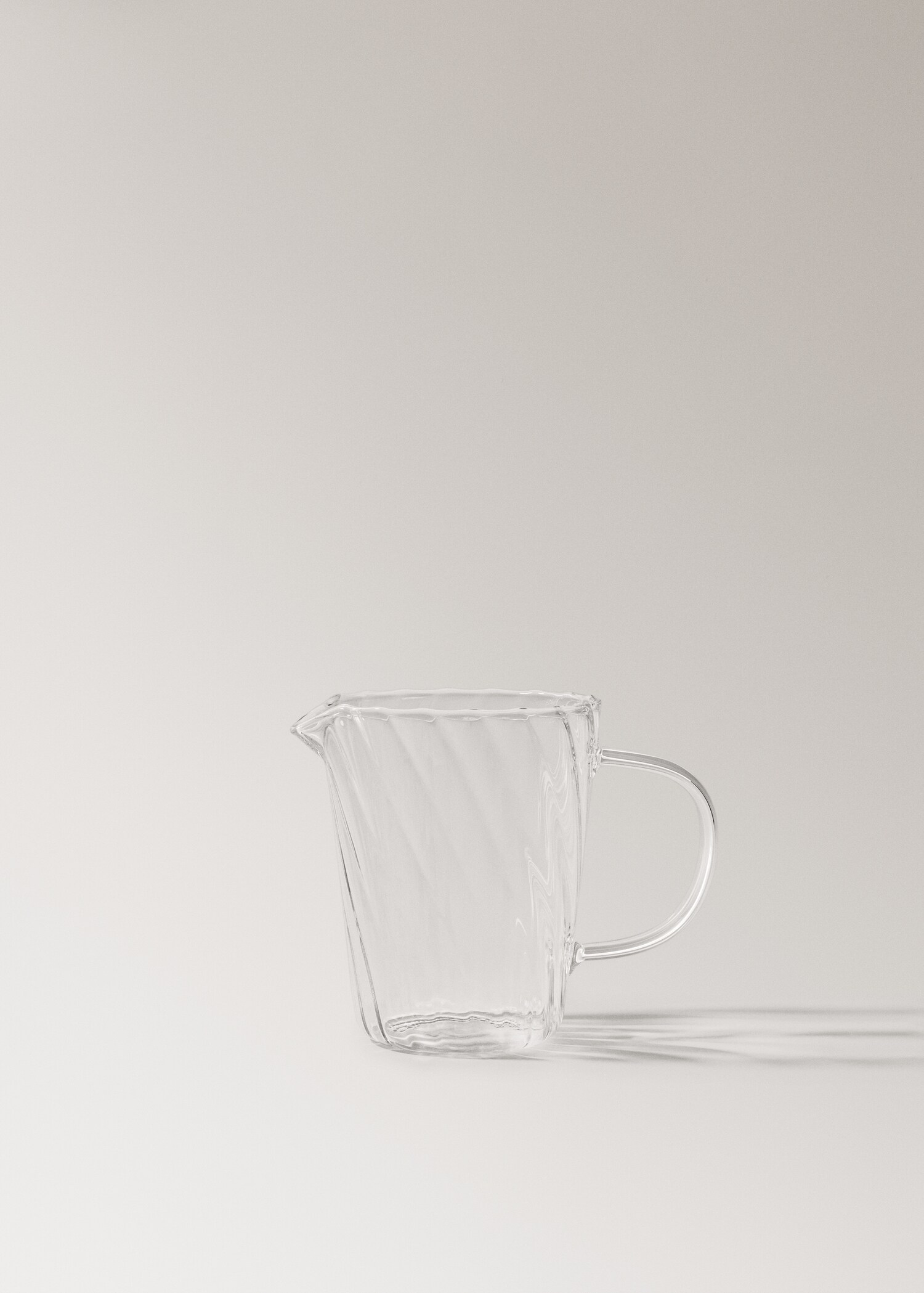 Borosilicate jug with handle - Article without model