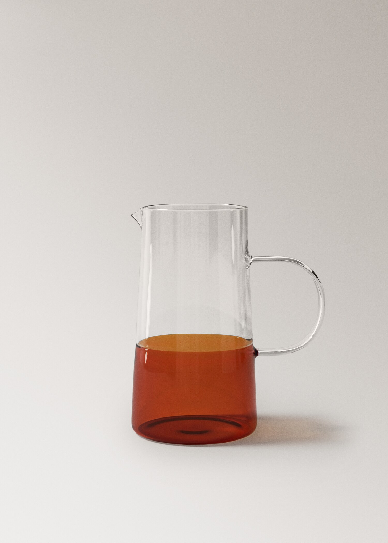 Two-tone borosilicate jug - Article without model
