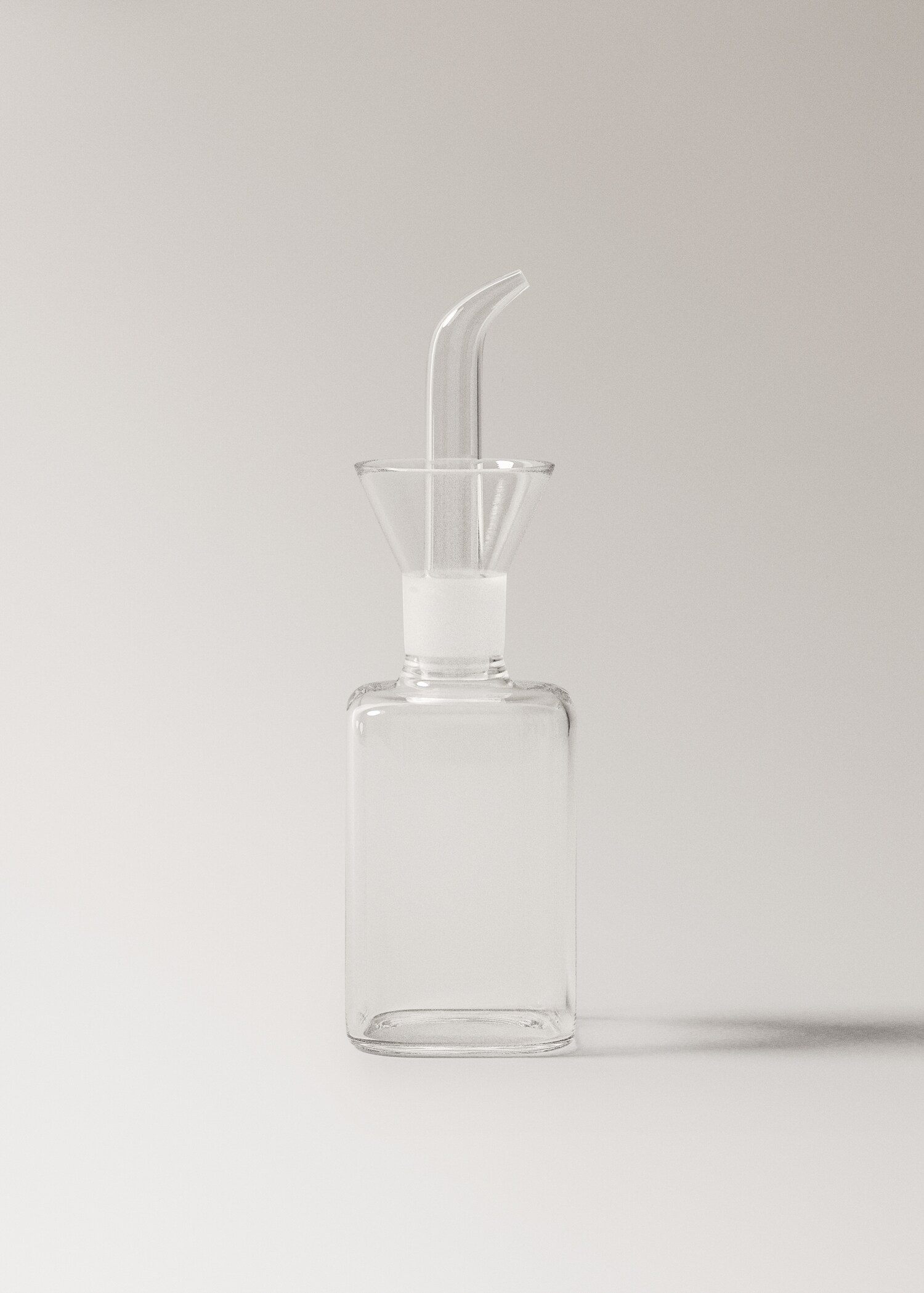 Small-sized transparent borosilicate oil cruet - Article without model