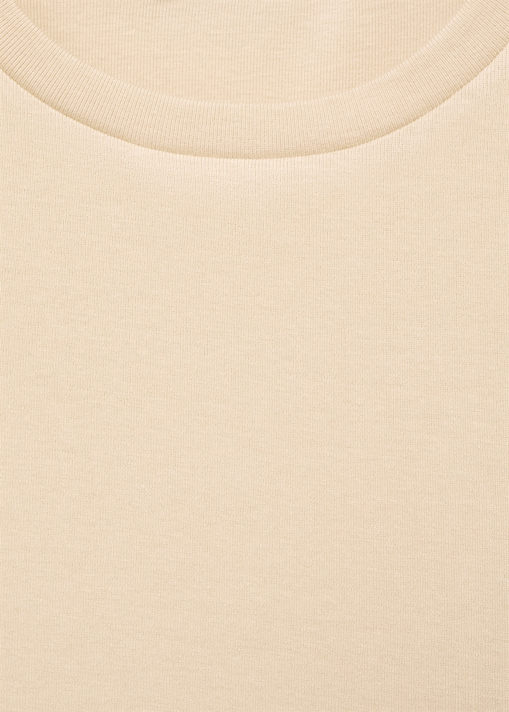 Long-sleeved cropped t-shirt