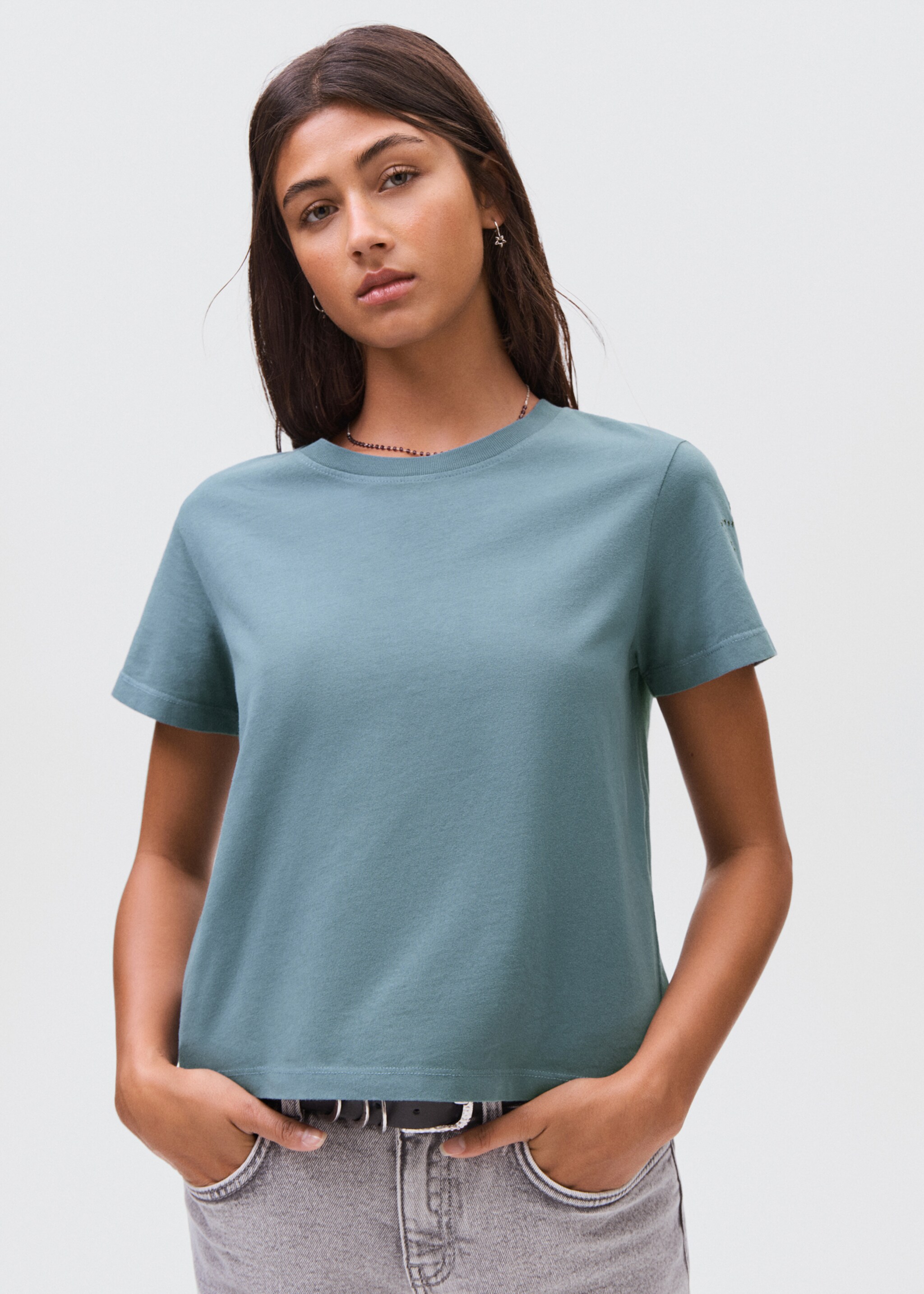 Camiseta tachas estrella - Plano medio, Verde. Ref: 17034782-00.