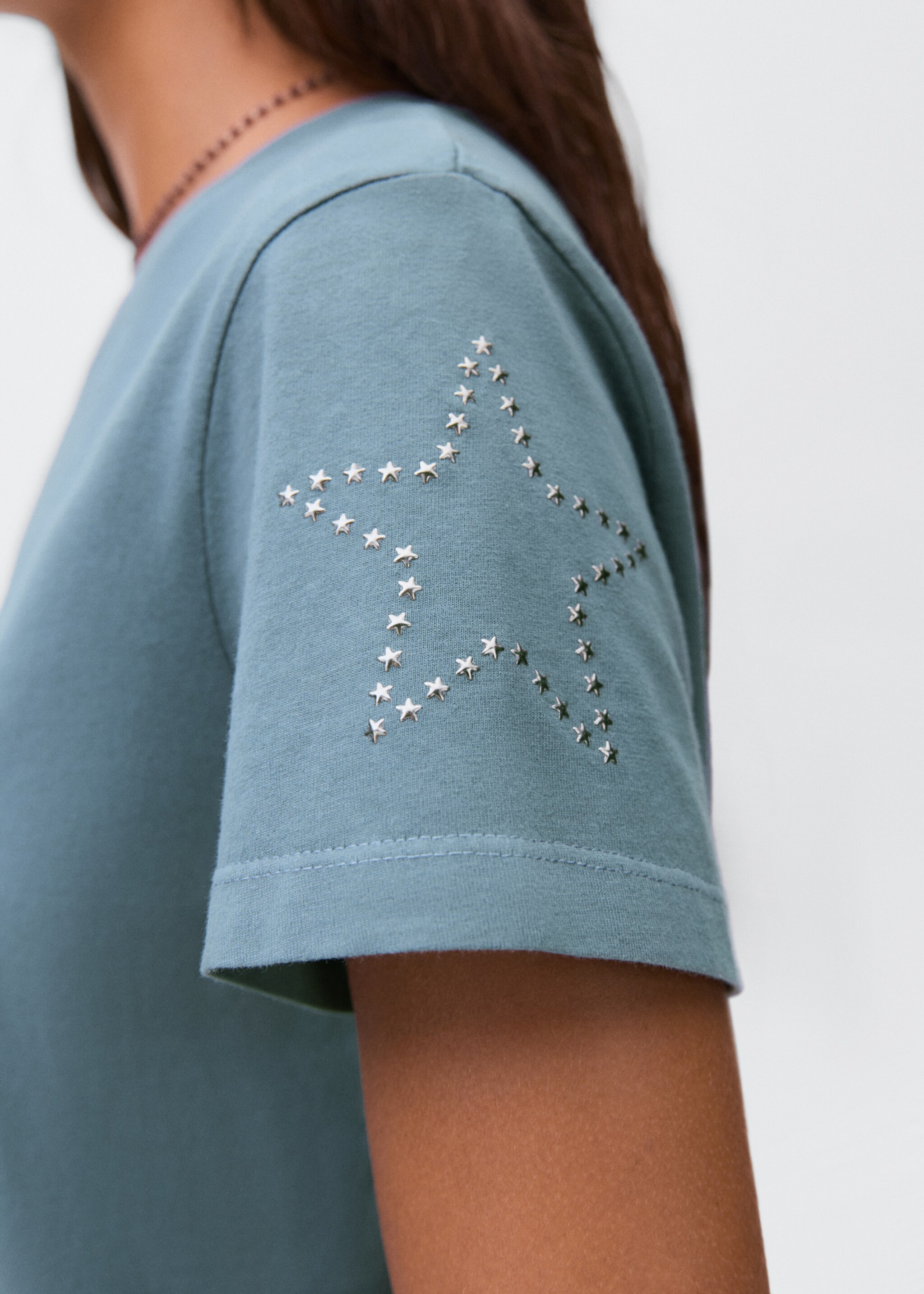 Camiseta tachas estrella - Detalle del artículo 6, Verde. Ref: 17034782-00.
