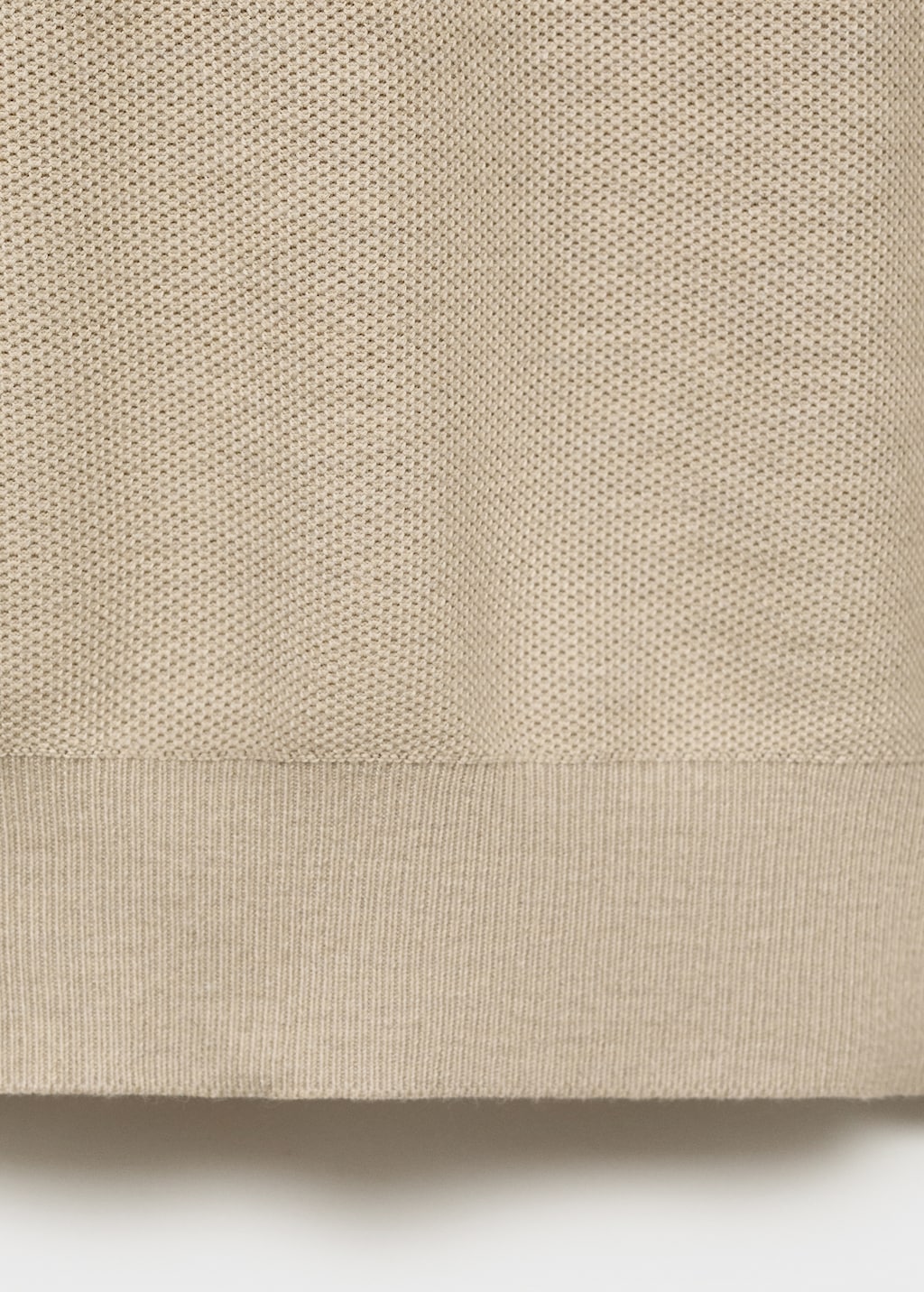 Microstructure sweater with zipper collar