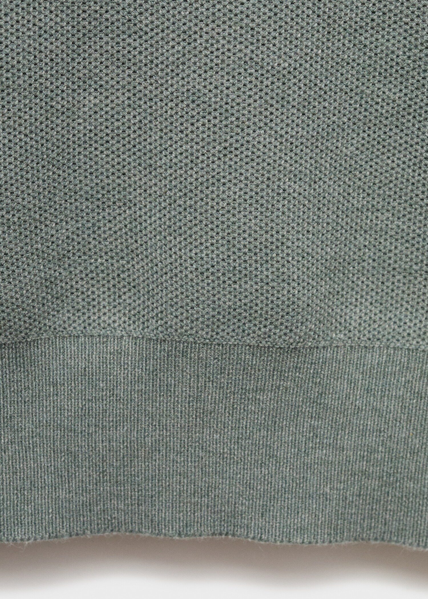 Microstructure sweater with zipper collar - Details of the article 0