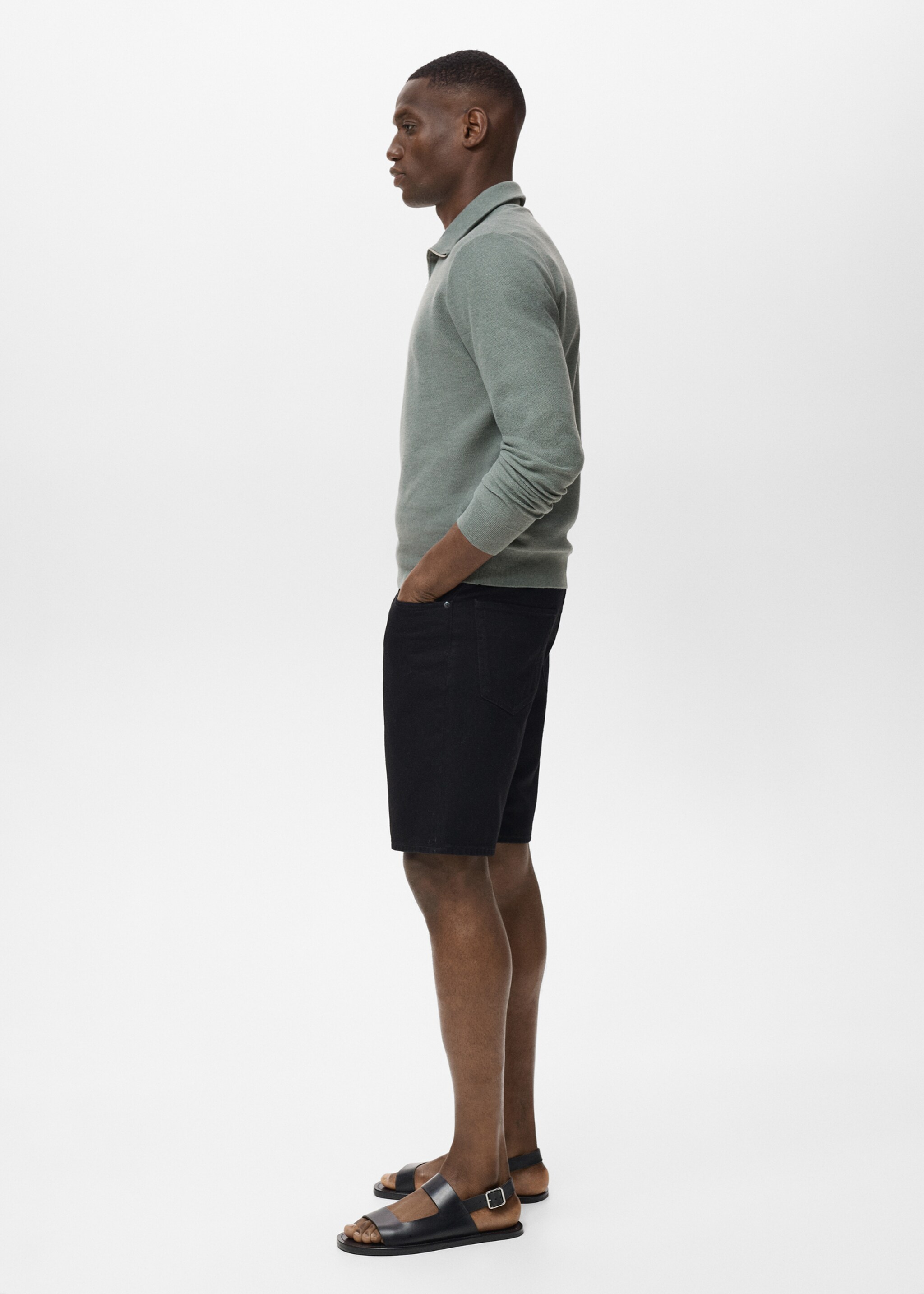 Microstructure sweater with zipper collar - Details of the article 2