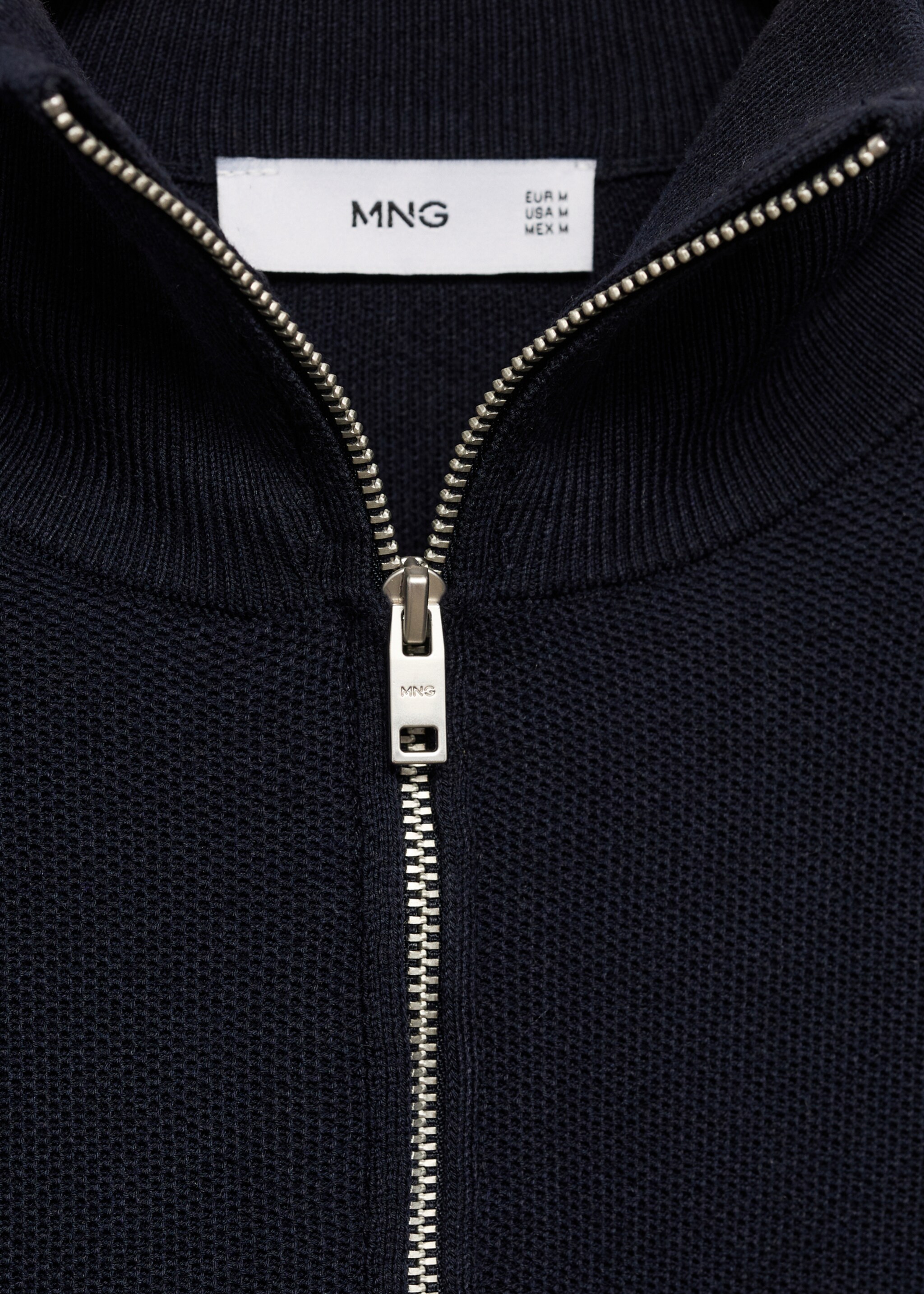 Microstructure sweater with zipper collar - Details of the article 8