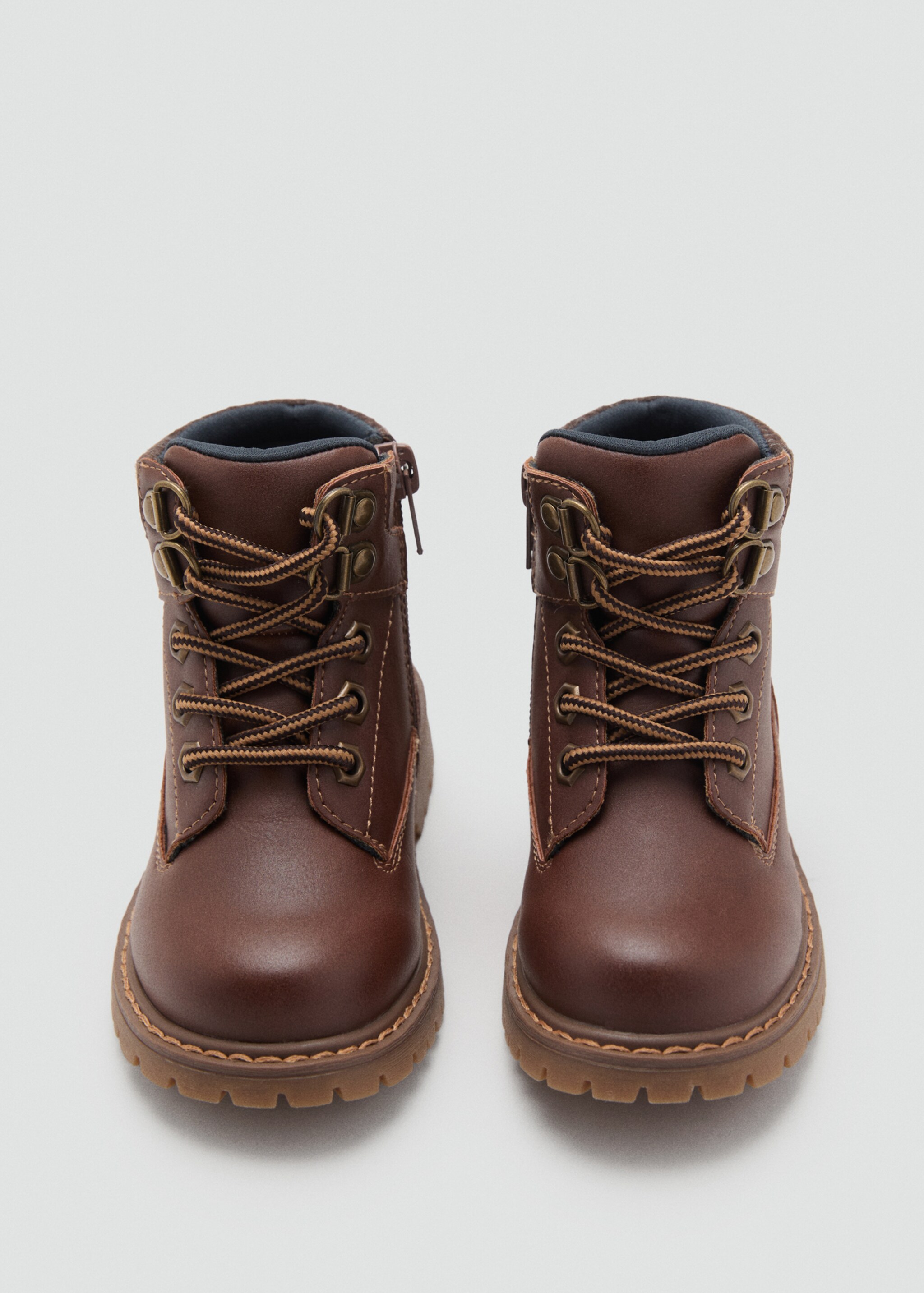 Lace-up mountain boots - Details of the article 3, Chocolate. Ref: 17035149-00.
