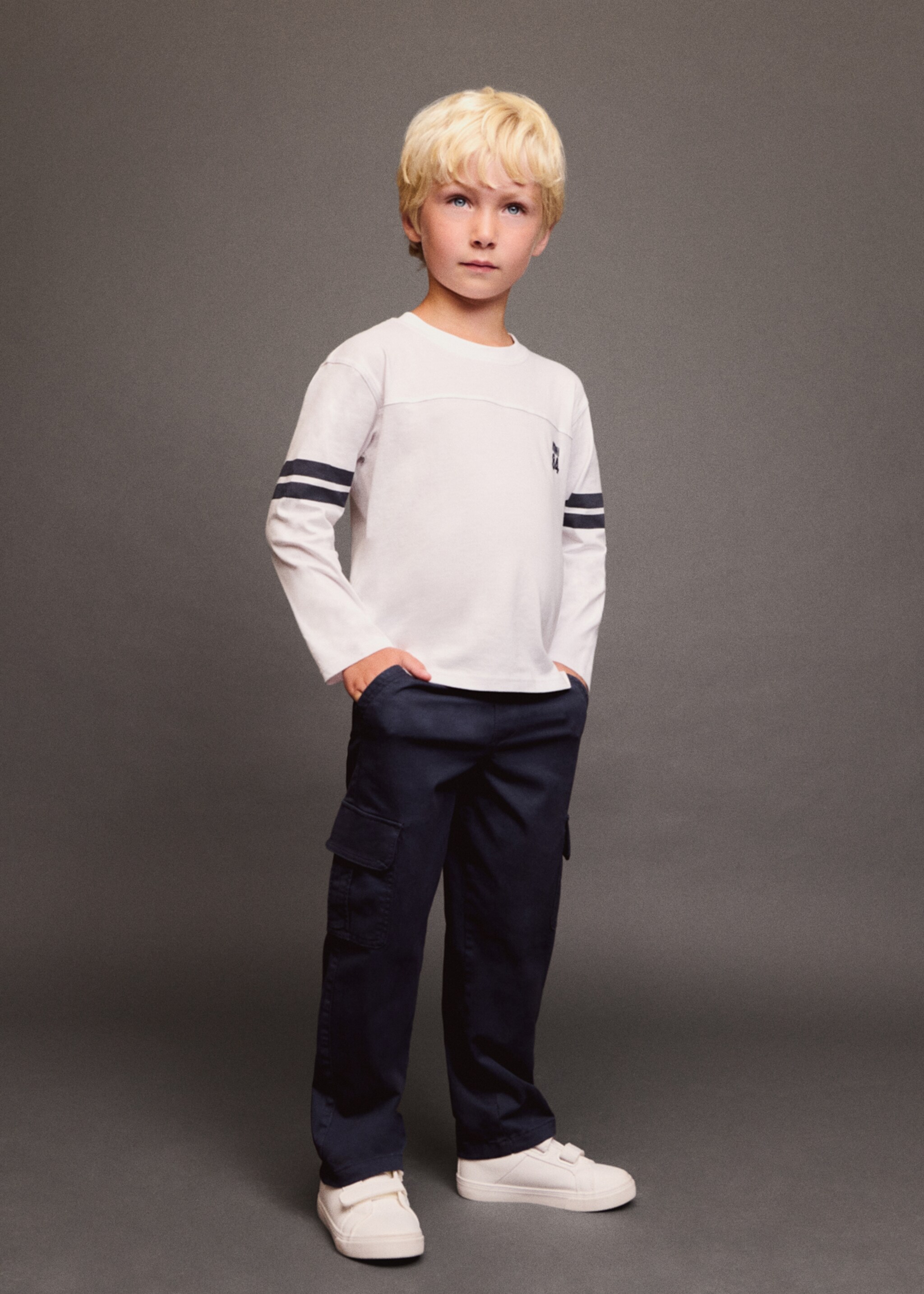 Embroidered striped t-shirt - Details of the article 5, White. Ref: 17035156-00.