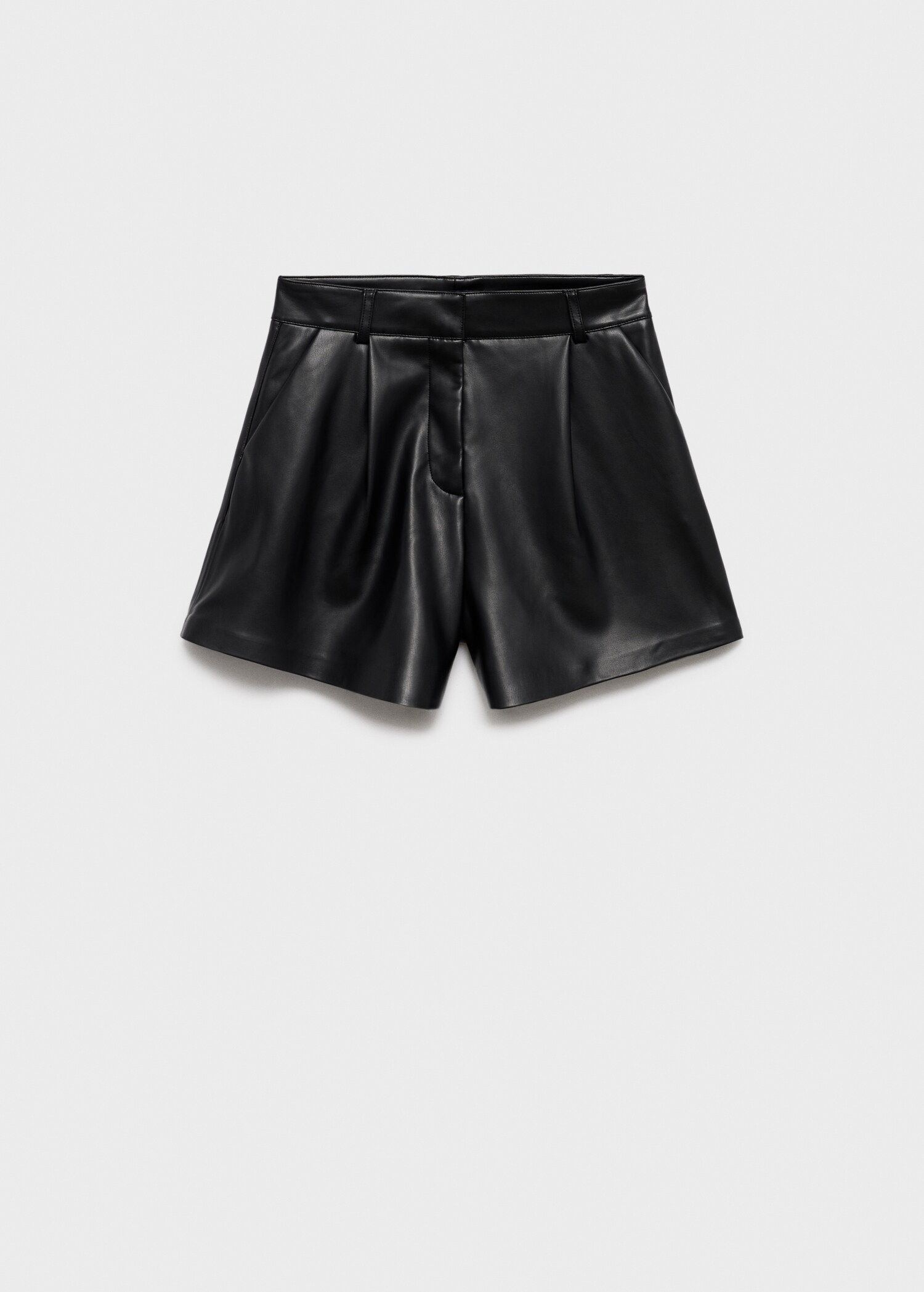 Skin-effect pleated shorts - Article without model