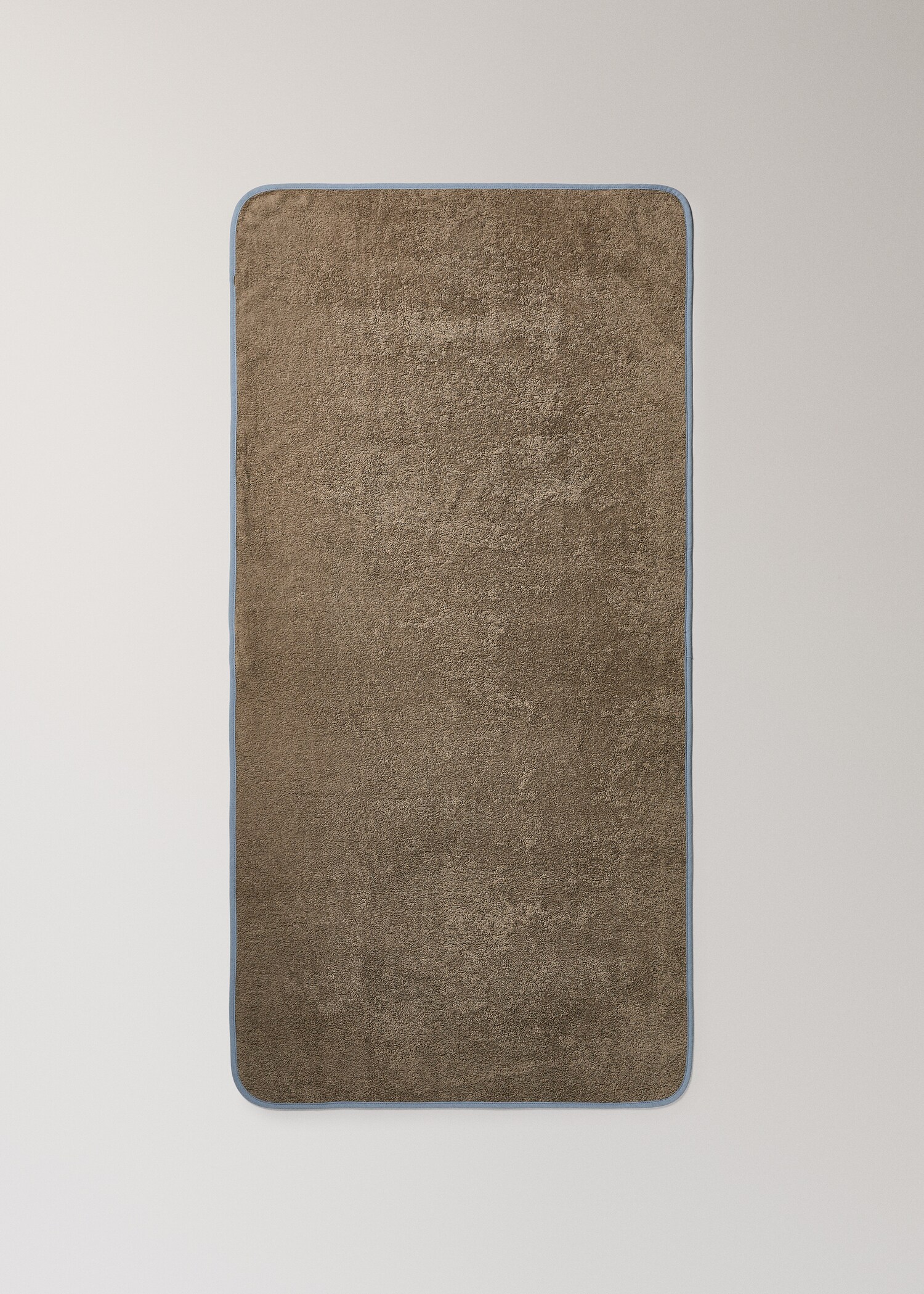 Children's shower towel with contrasting trim - Details of the article 4