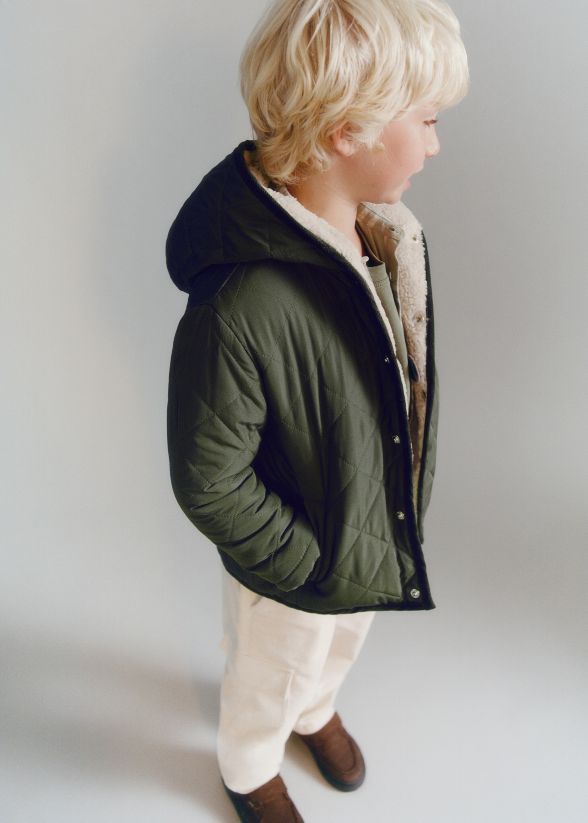 Fur-effect quilted coat - Details of the article 5, Khaki. Ref: 17035789-00.