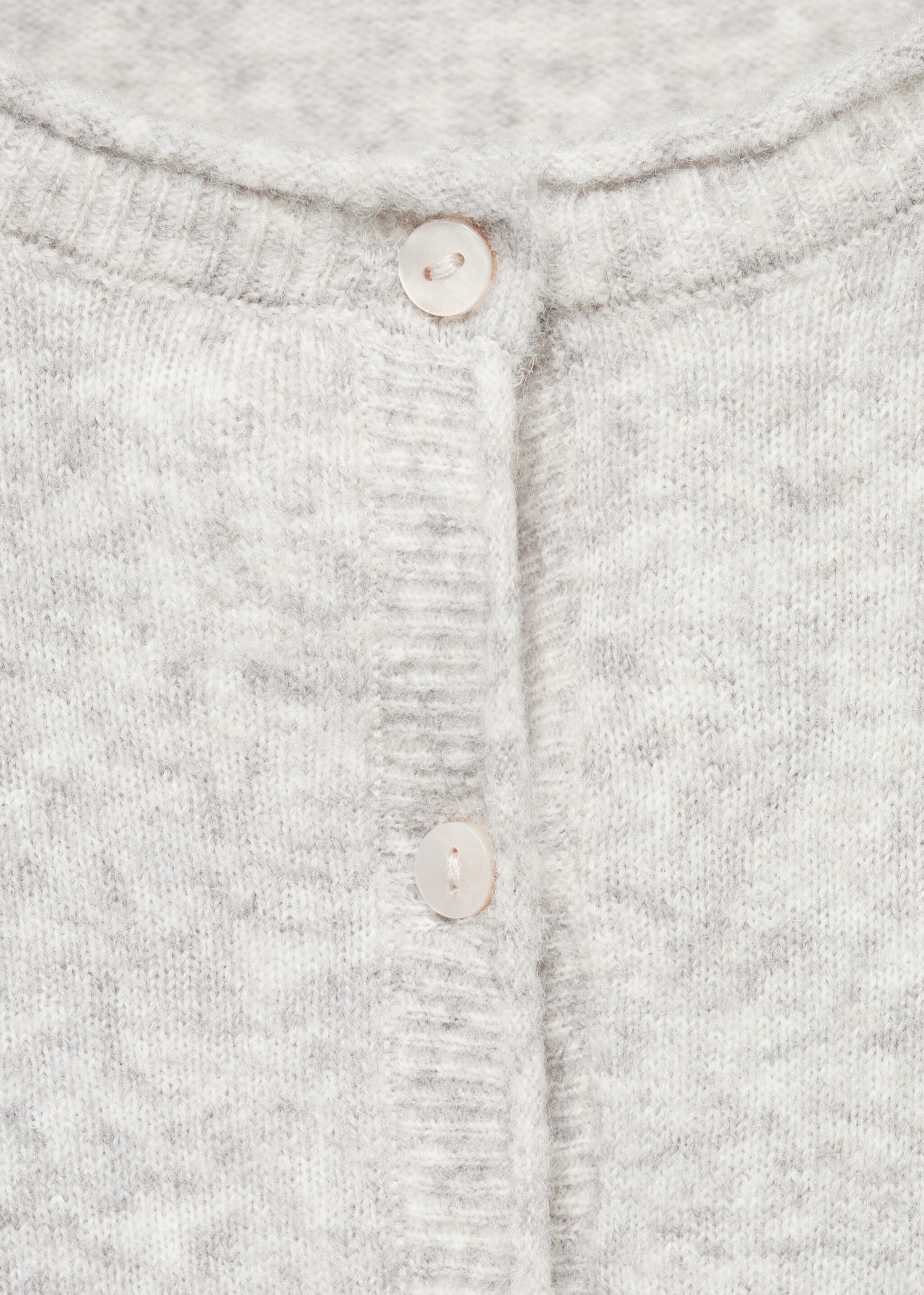 Cropped cardigan with buttons - Details of the article 8, Medium Heather Grey. Ref: 17035791-00.