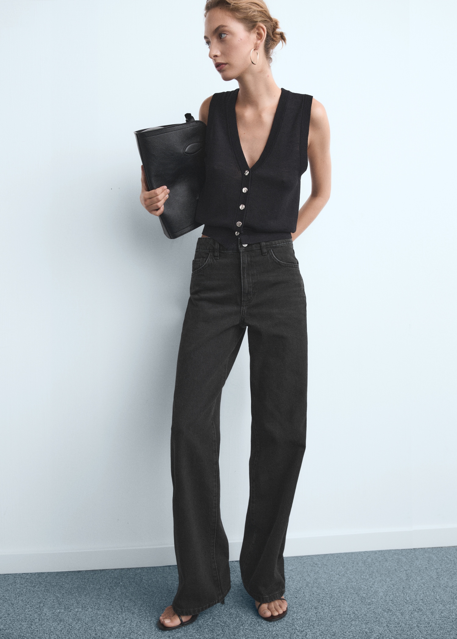 Danila wide leg high-rise jeans - Women | MANGO USA