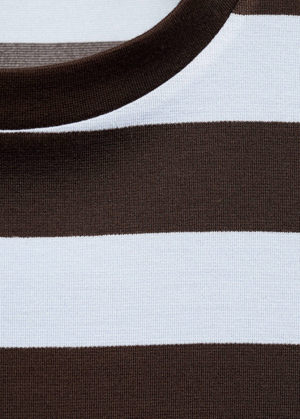 Striped short-sleeved t-shirt