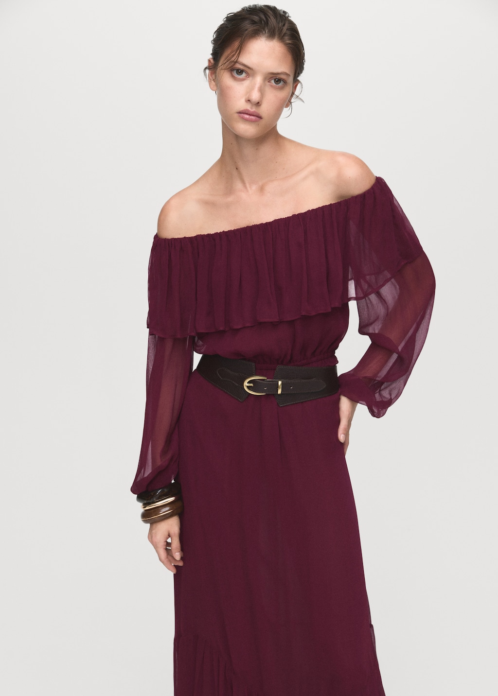 Vestido palabra de honor volante