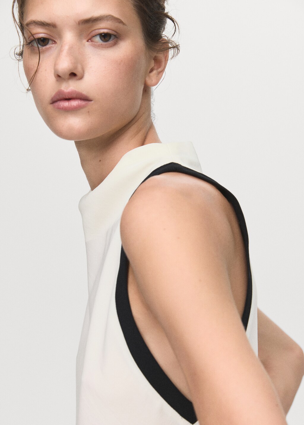 Blouse with draped collar and contrasting trim - image 4