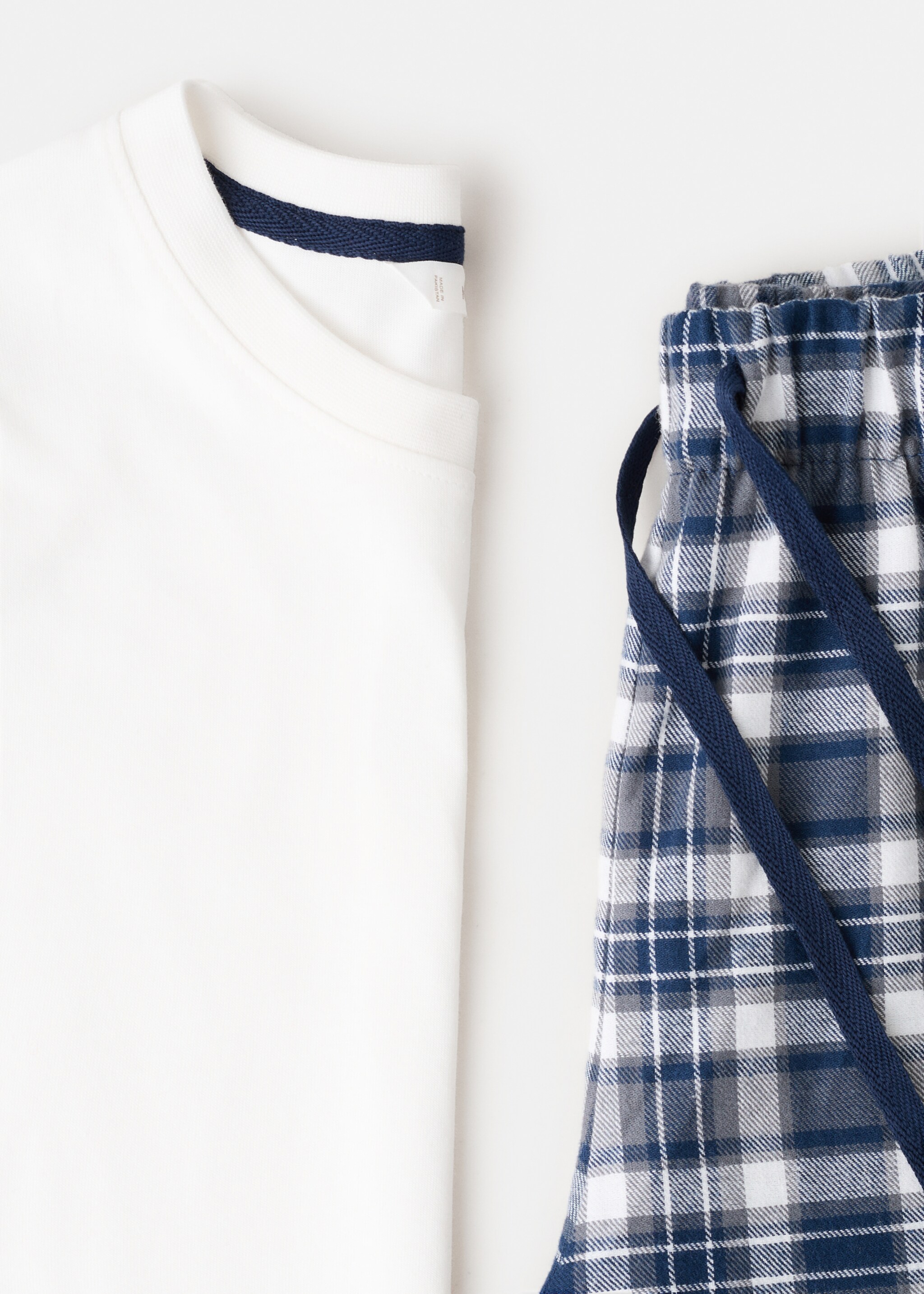 Pijama pack zermatt - Details of the article 8, Off White. Ref: 17035825-00.