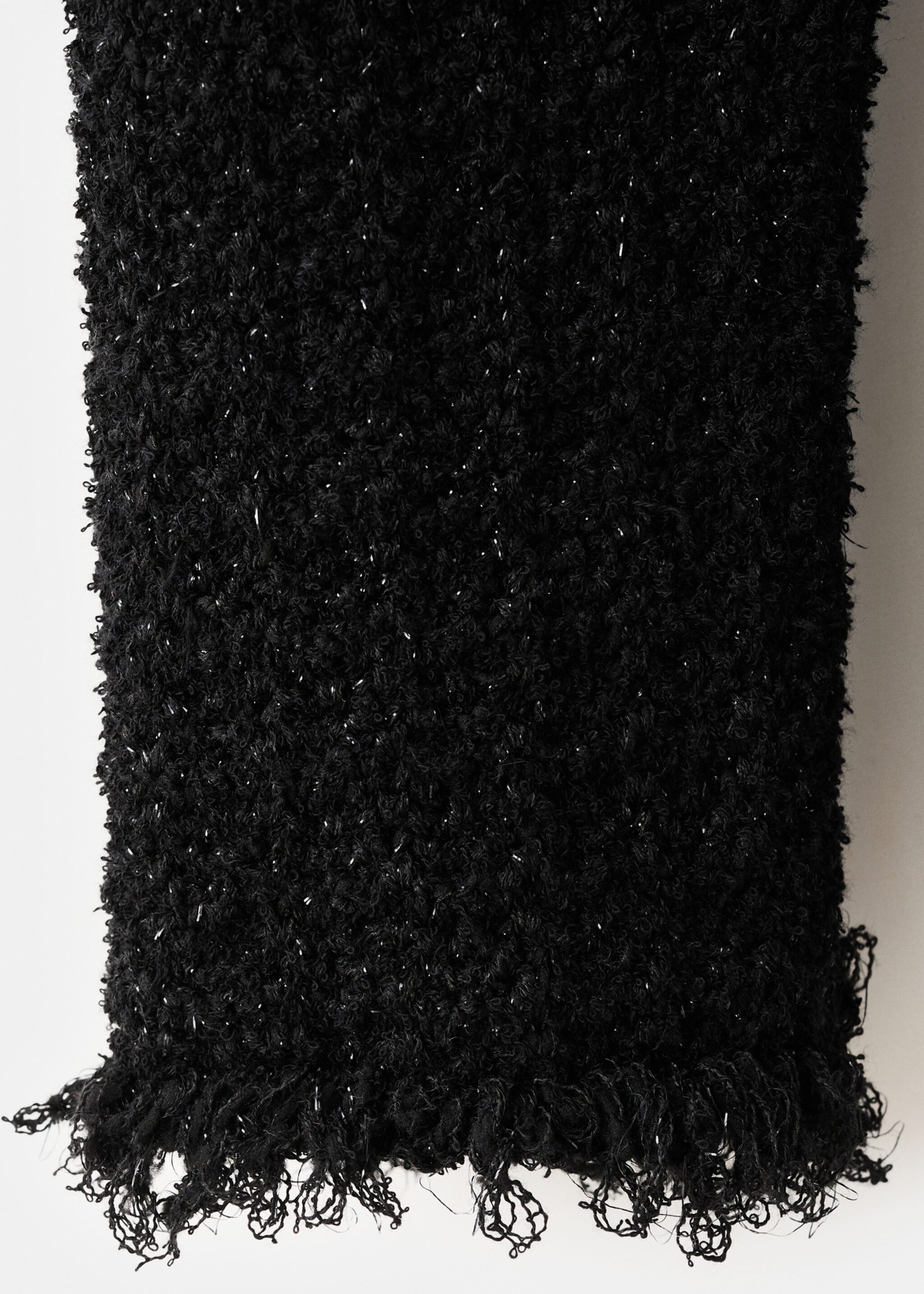 Tweed-Cardigan mit ausgefransten Abschlüssen - Detail des Artikels 0, Schwarz. Ref: 17035826-00.