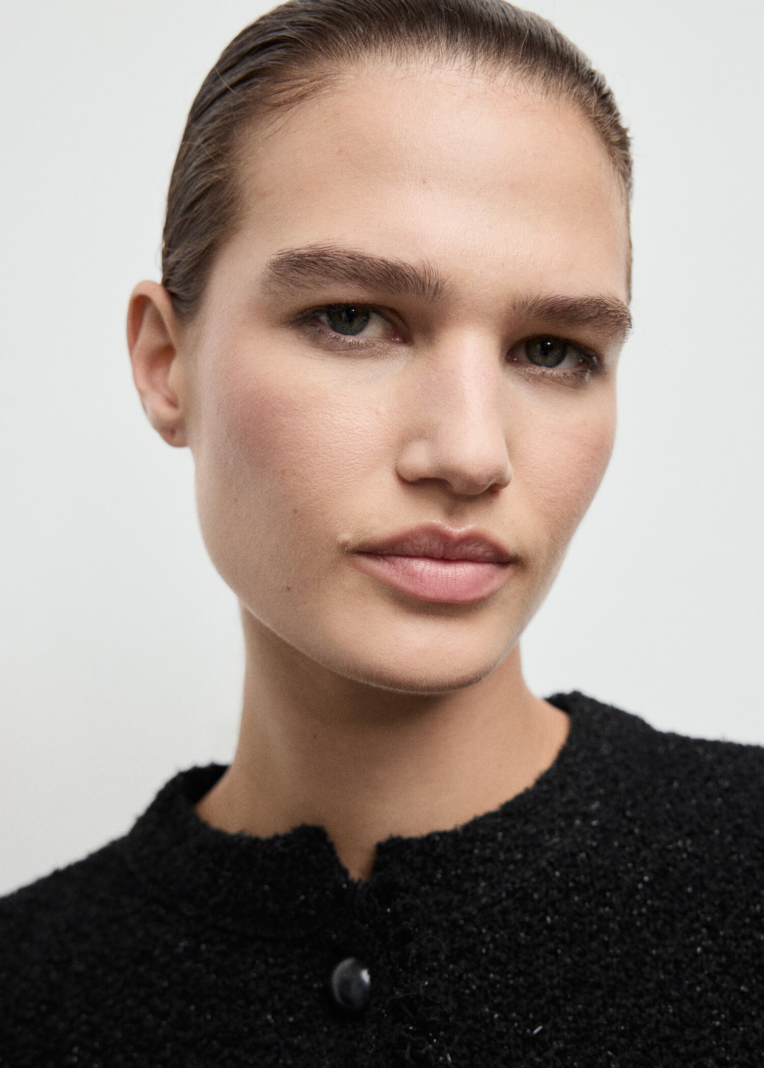 Tweed-Cardigan mit ausgefransten Abschlüssen - Detail des Artikels 1