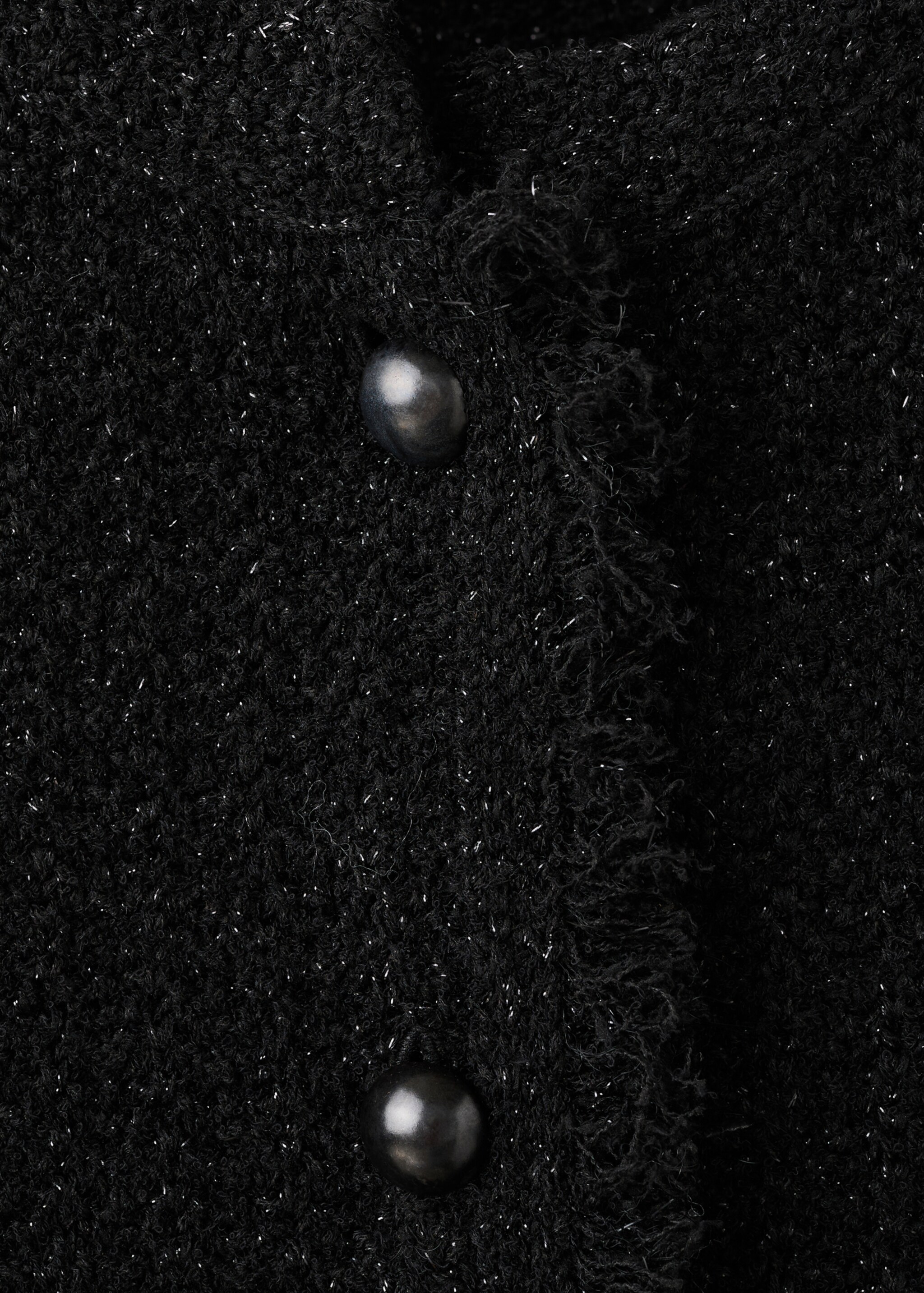 Tweed-Cardigan mit ausgefransten Abschlüssen - Detail des Artikels 8, Schwarz. Ref: 17035826-00.
