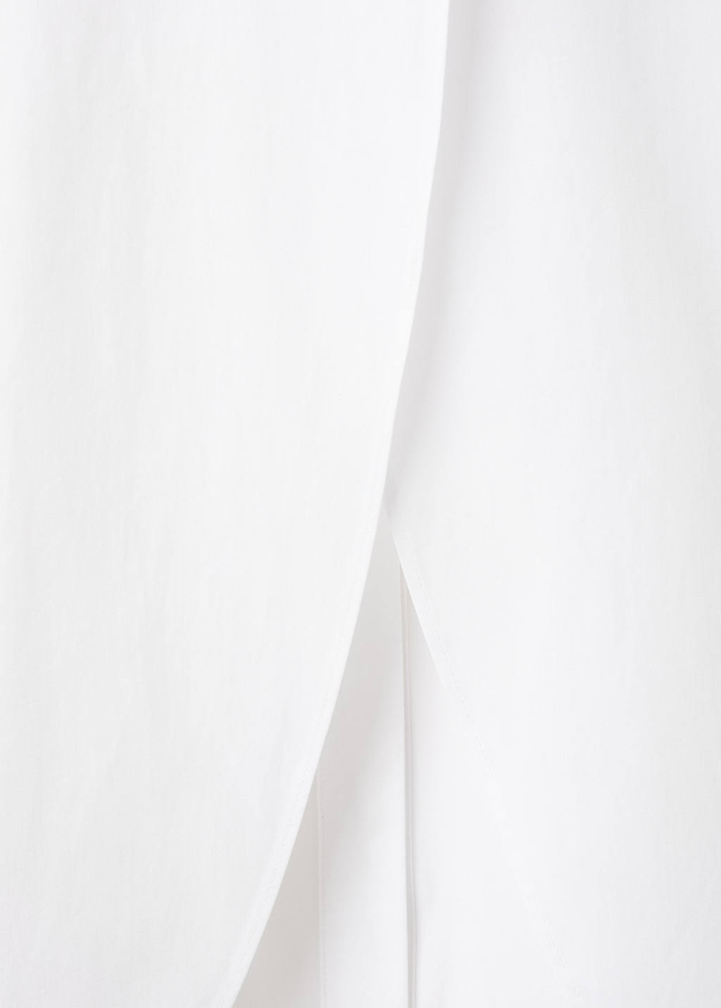 Oversized shirt with crossed back