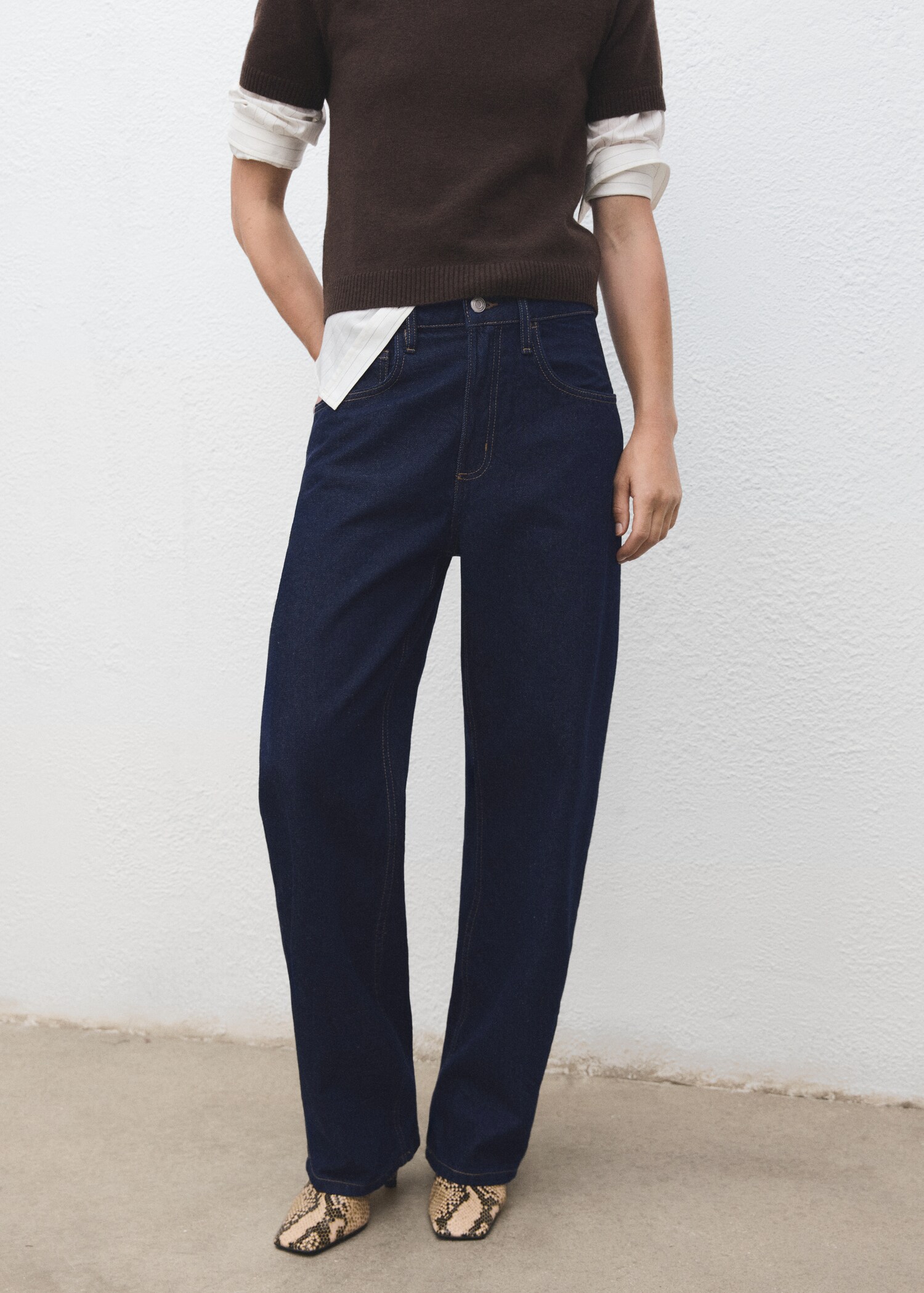 Jean balloon taille haute - Plan moyen