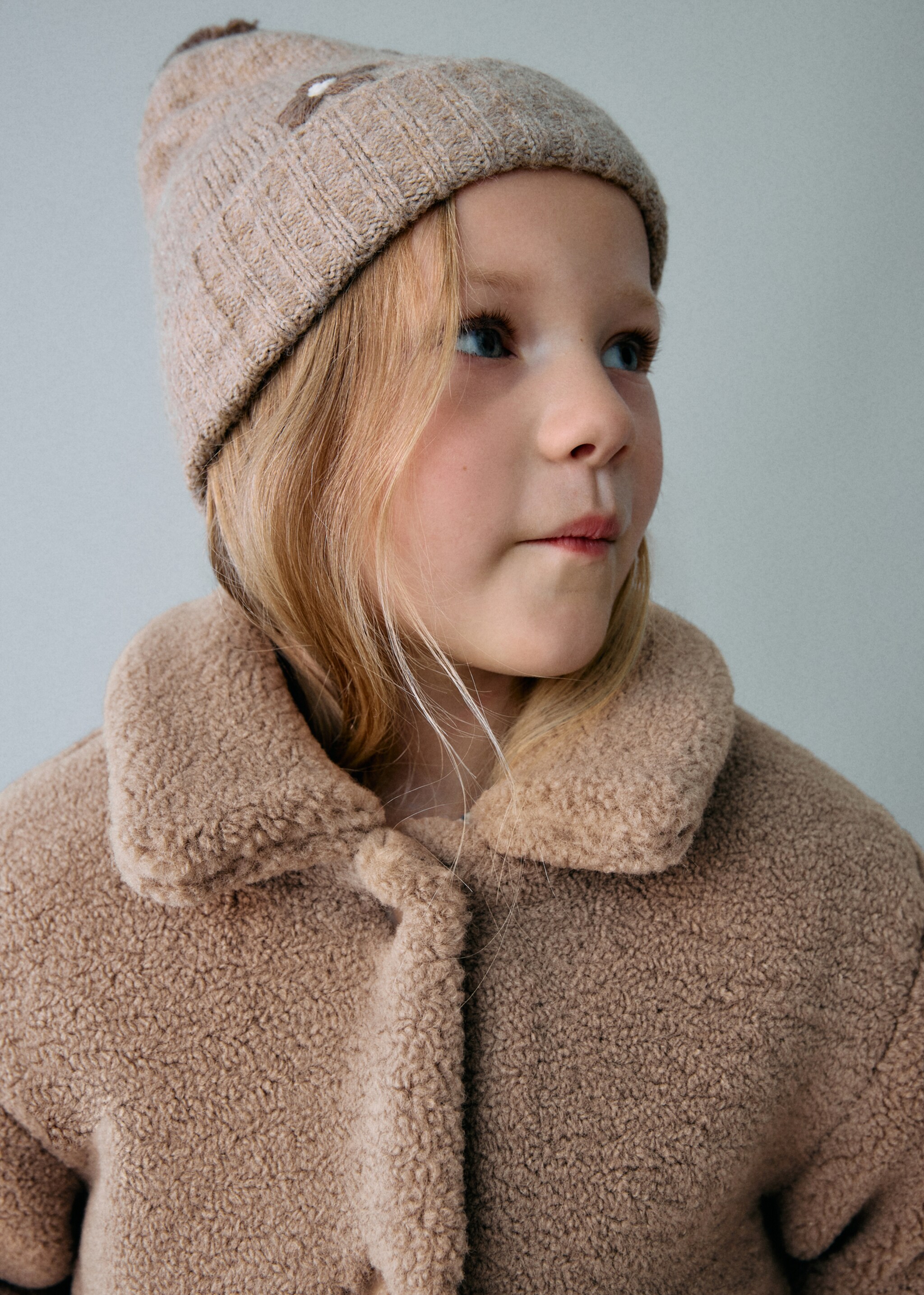 Shearling-effect coat - Details of the article 1, Medium Brown. Ref: 17035970-00.