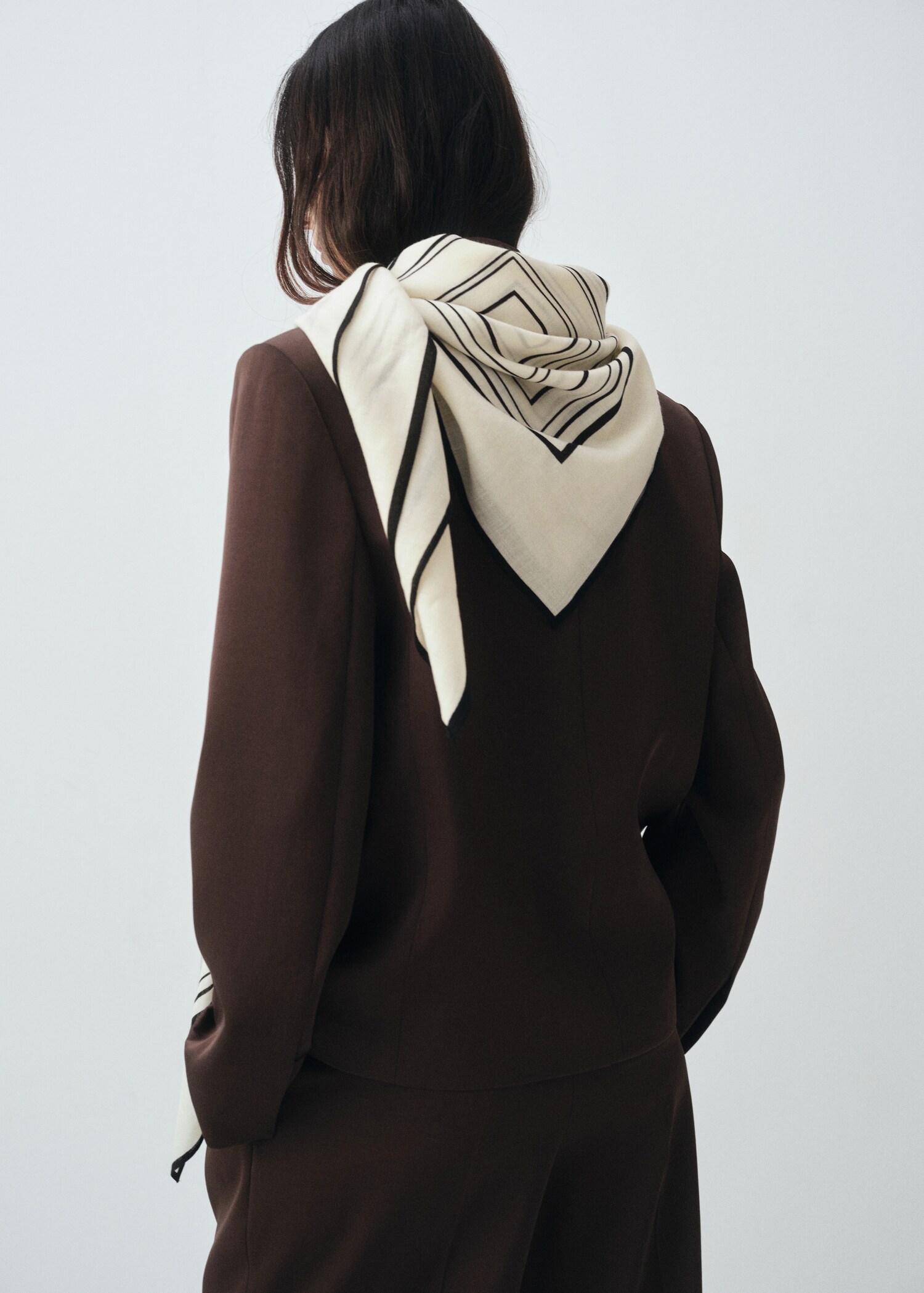 100% wool geometric-print foulard - Details of the article 9