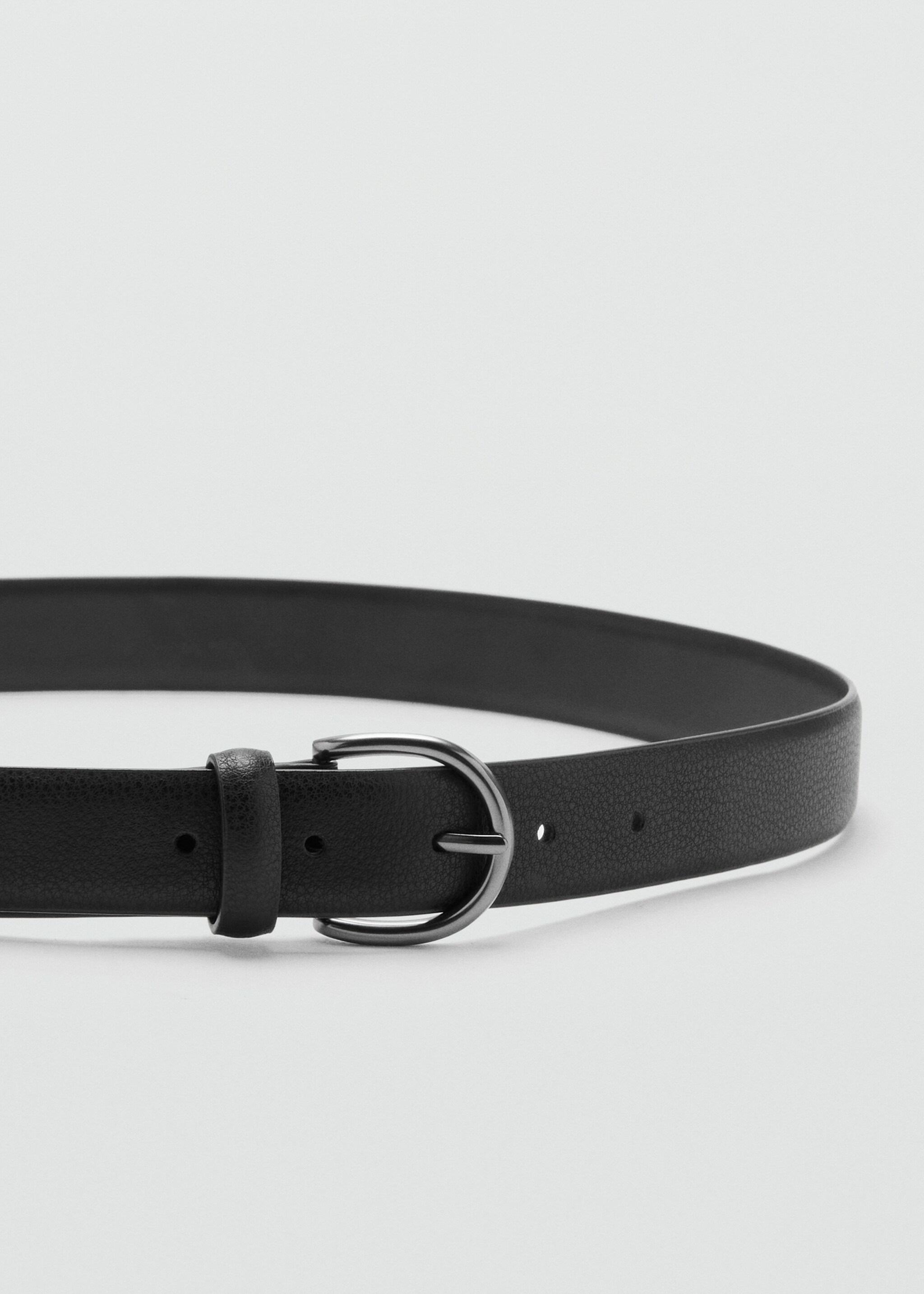 Pebbled leather belt - Details of the article 1, Black. Ref: 17035975-00.