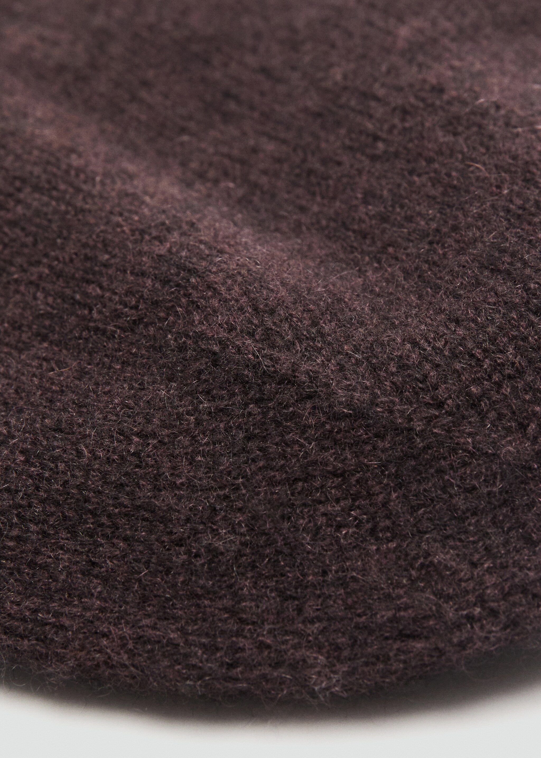 100% cashmere beanie - Details of the article 1, Chocolate. Ref: 17035976-00.