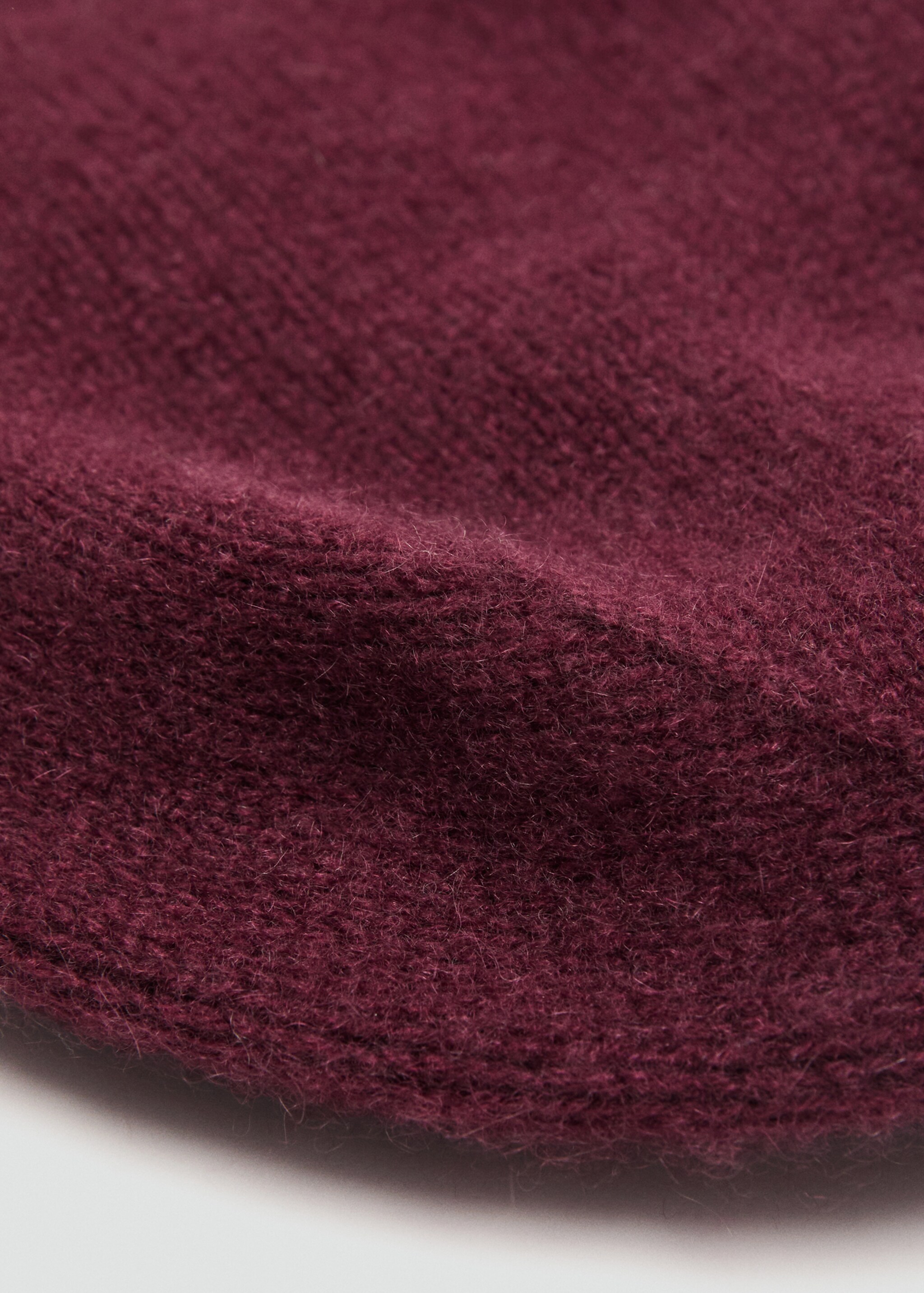 100% cashmere beanie - Details of the article 1, Burgundy. Ref: 17035976-00.