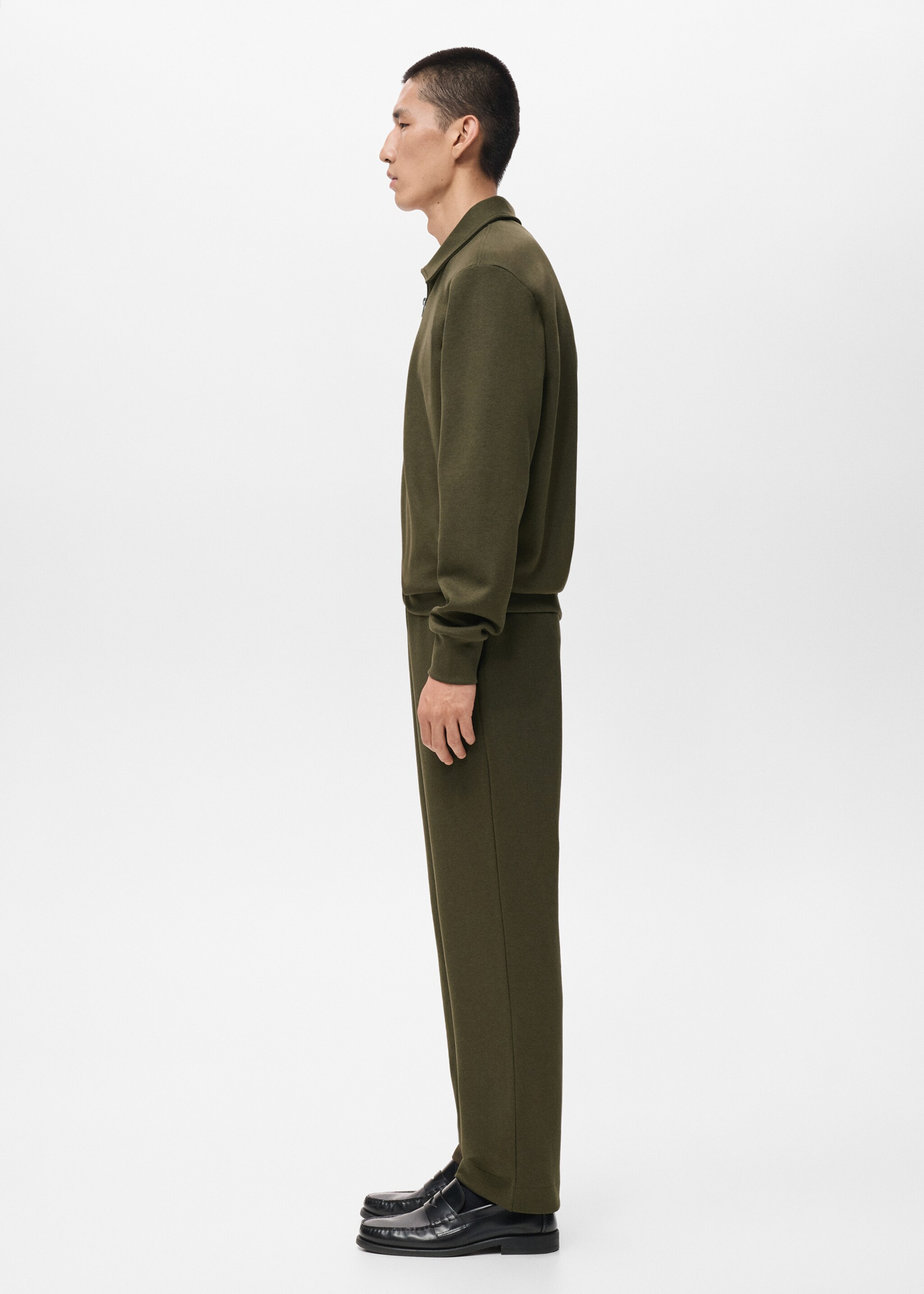 Cotton joggers with elastic waist - Details of the article 2, Olive Green. Ref: 17035978-00.