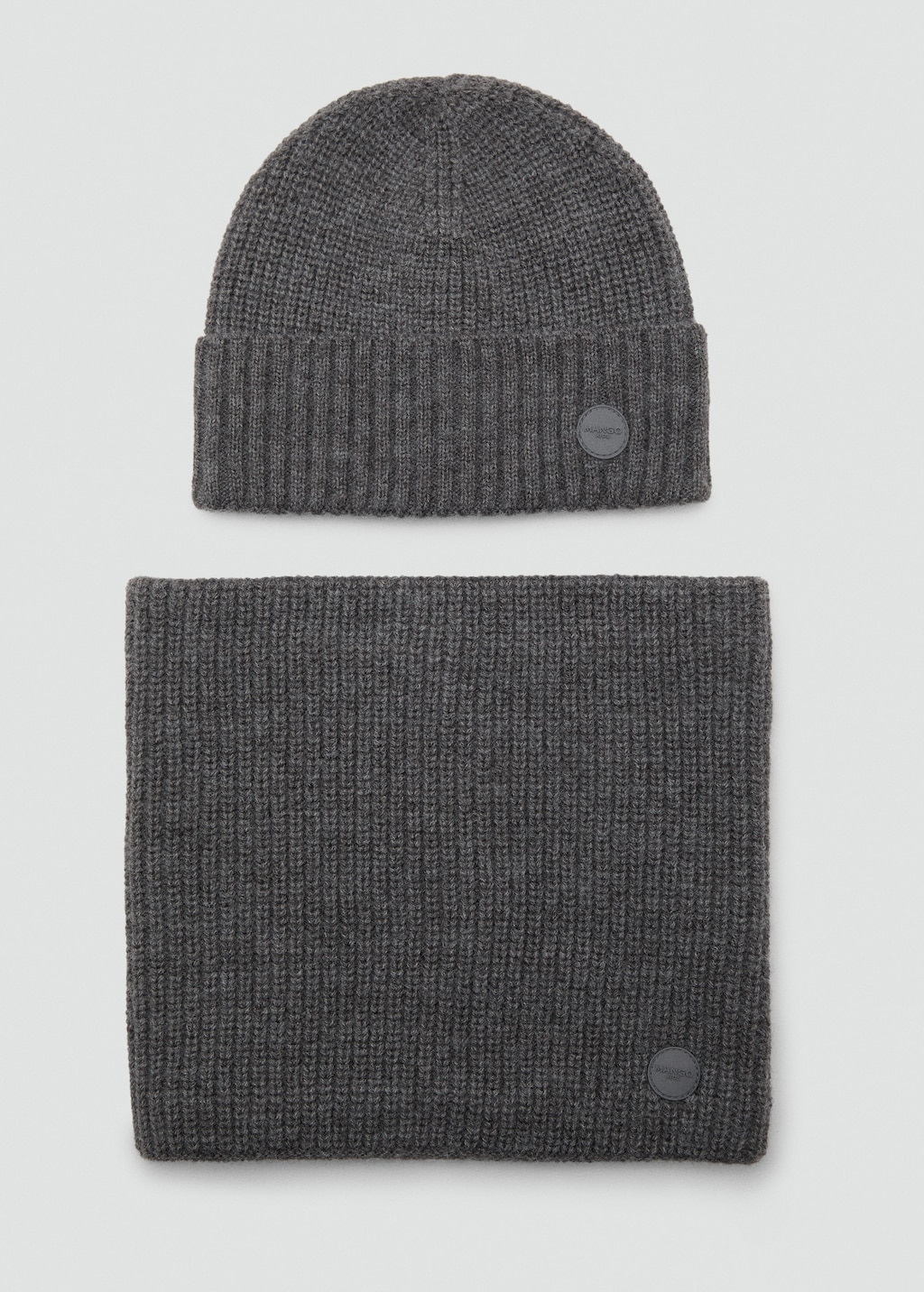 Knitted hat with turn-up