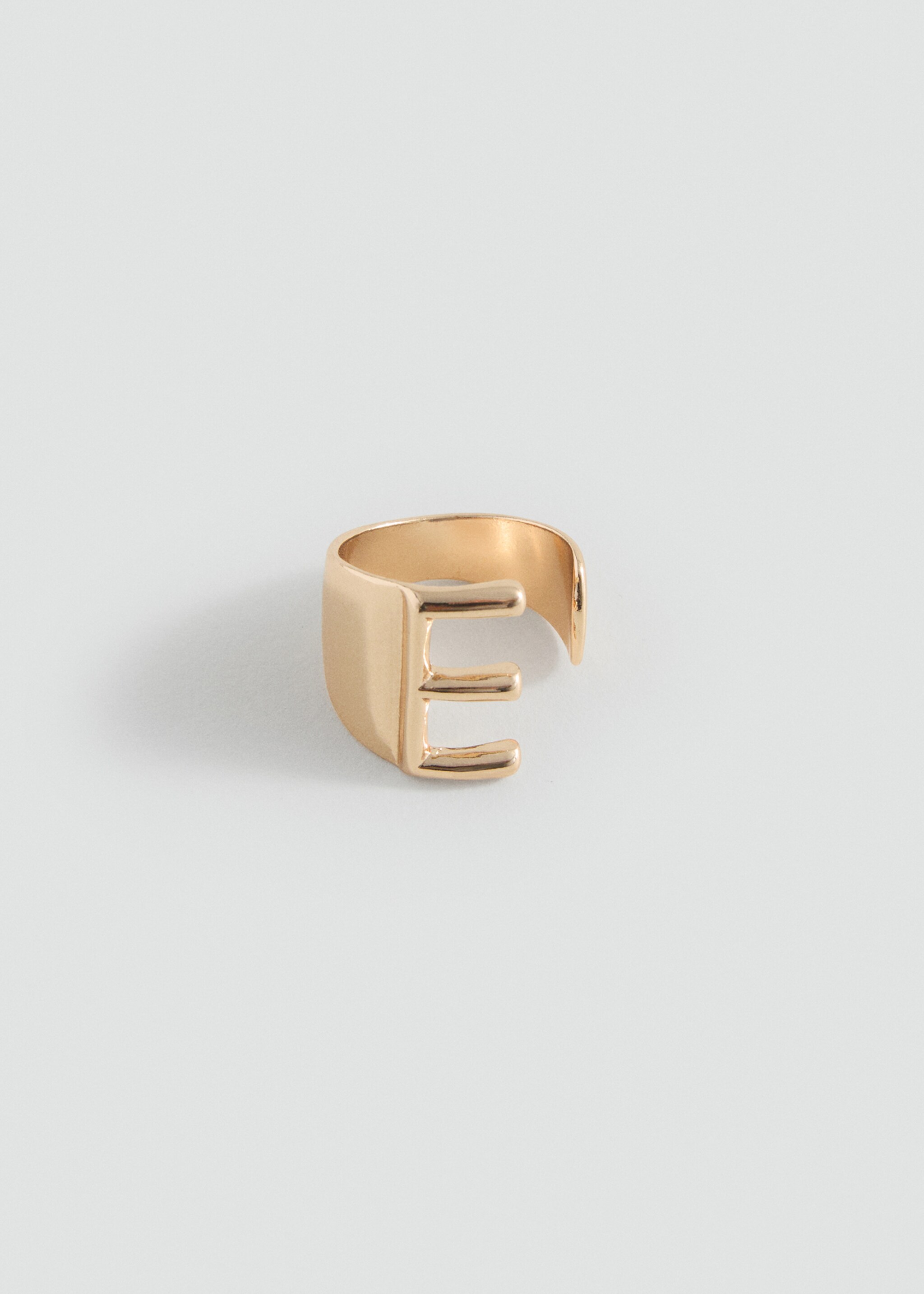 Letter design ring - Article without model, Gold. Ref: 17035993-00.
