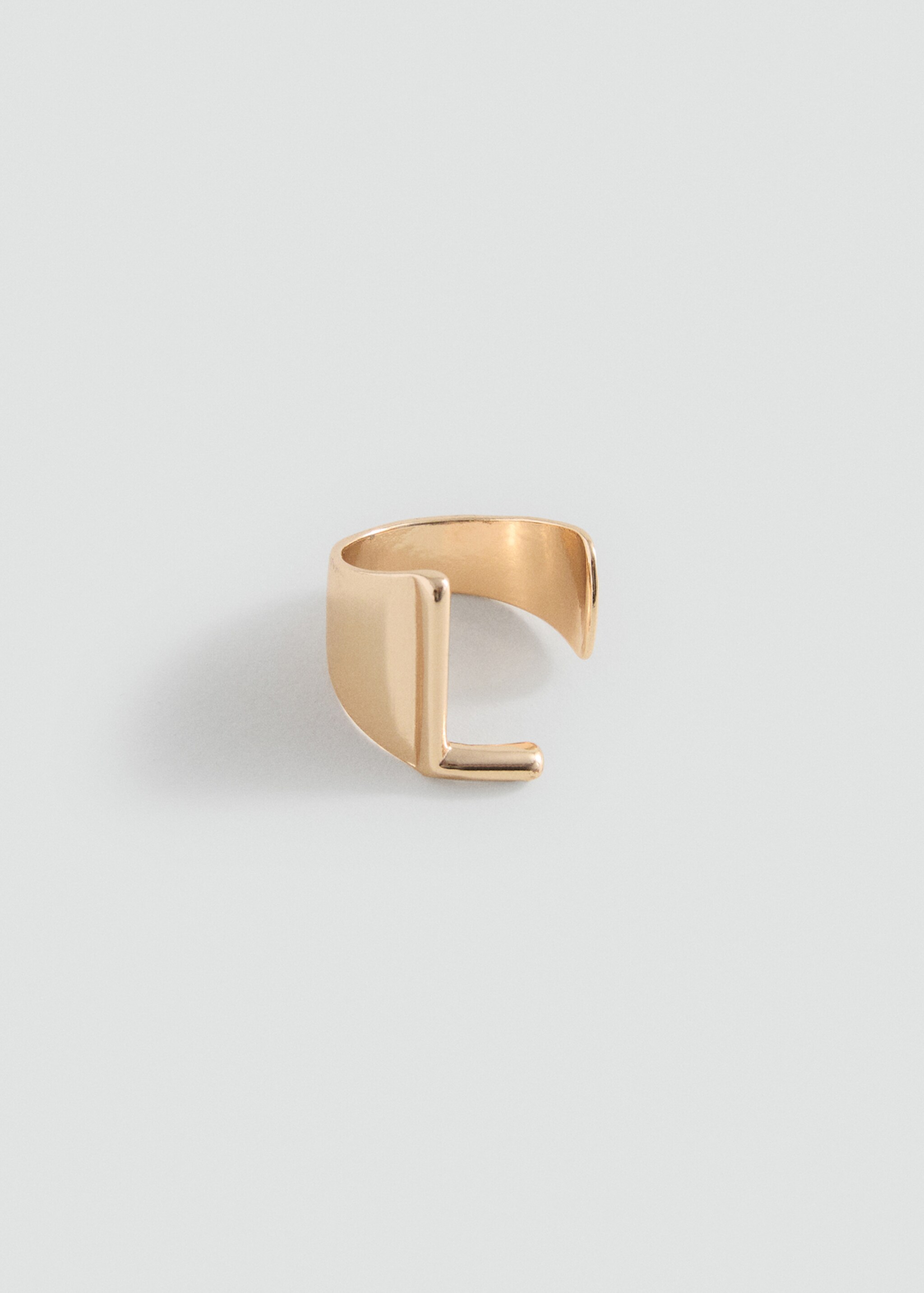 Letter design ring - Article without model, Gold. Ref: 17035994-00.