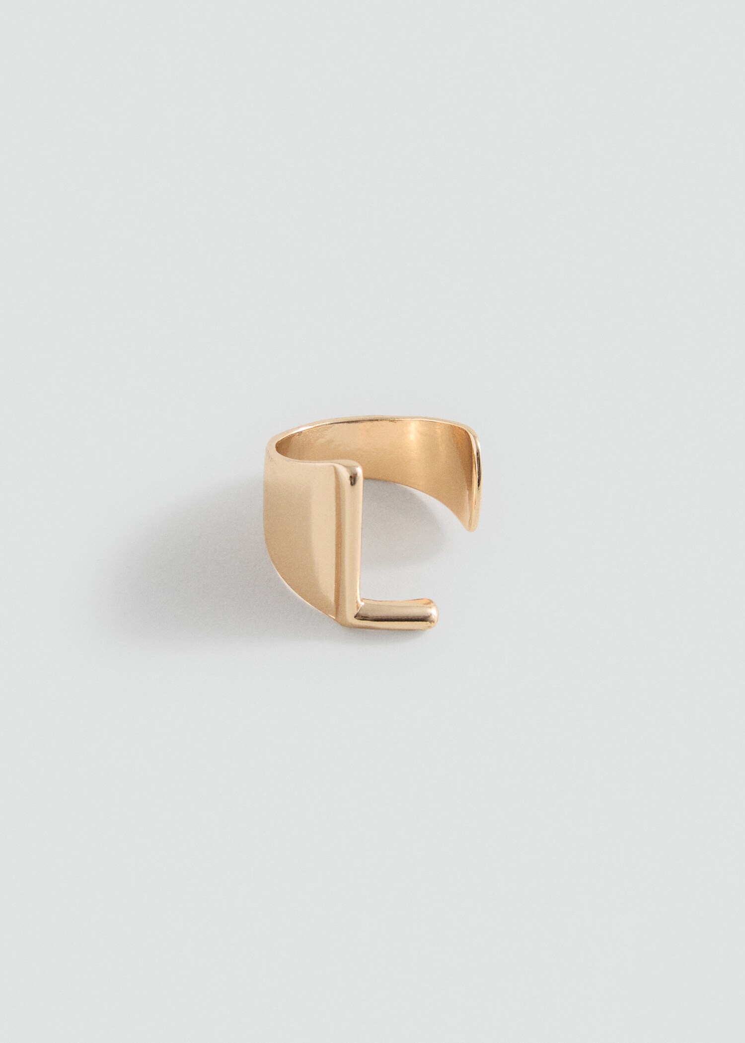 Letter design ring - Article without model