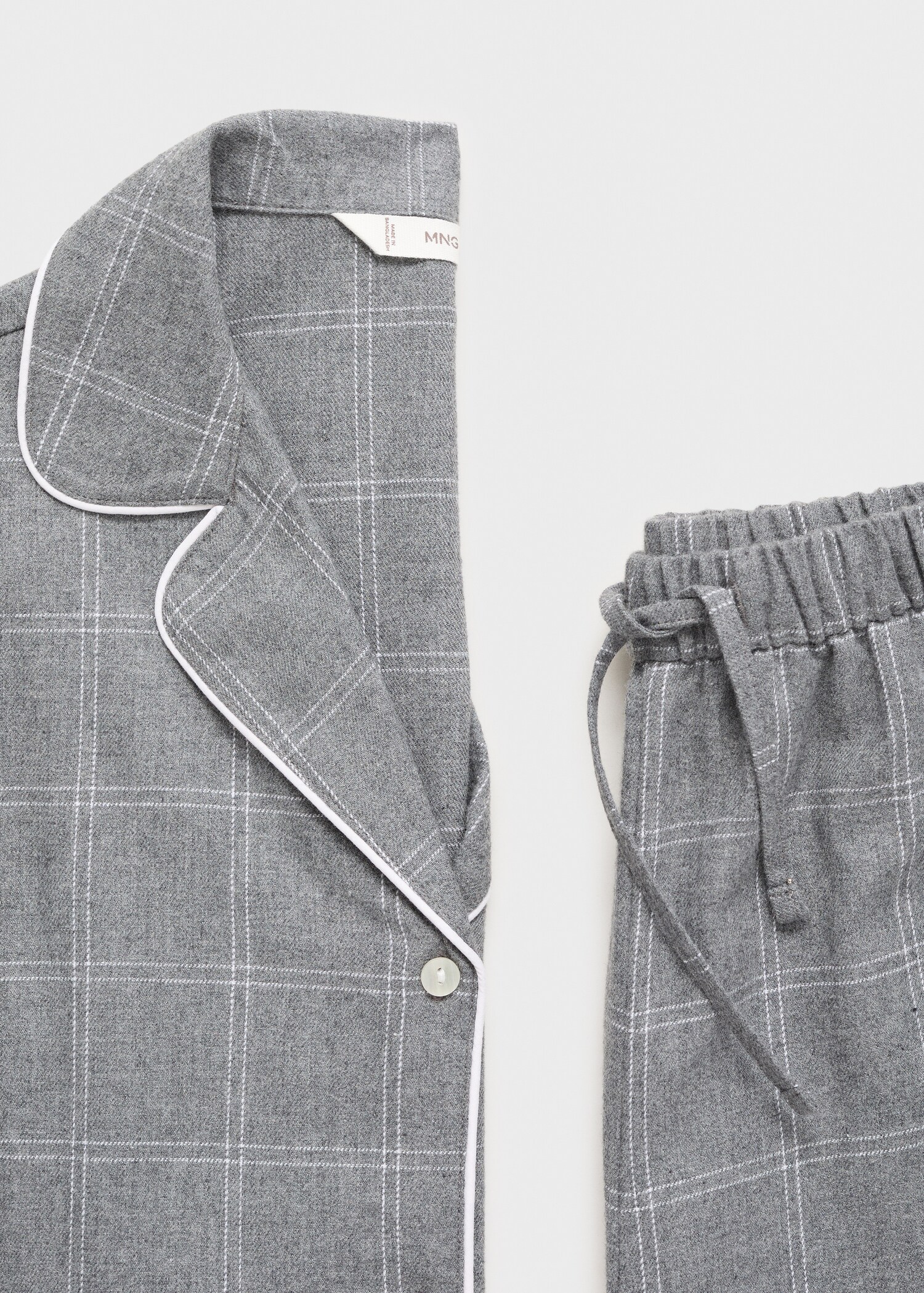 Two-pieces check long pyjamas - Details of the article 8