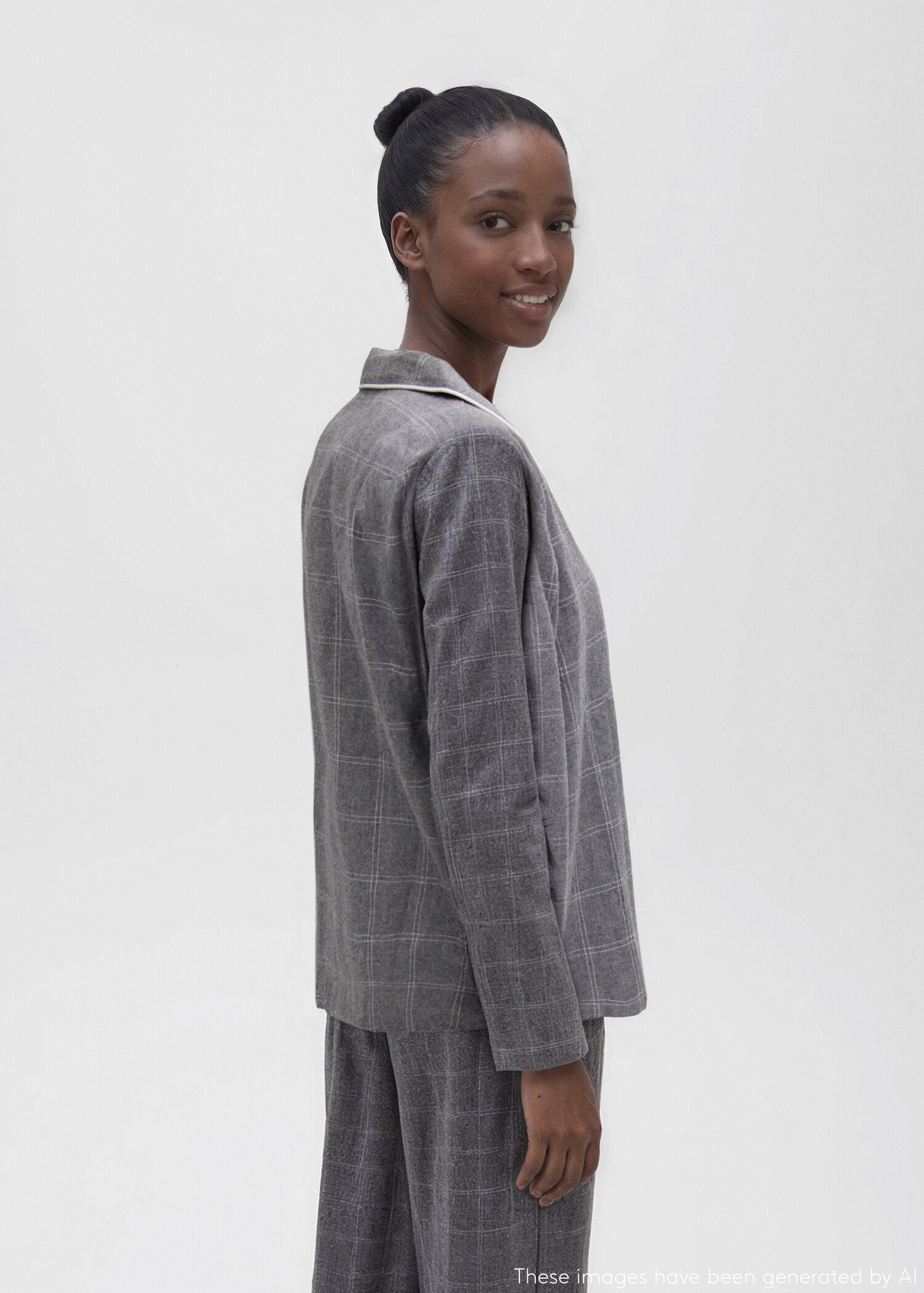 Two-pieces check long pyjamas - Reverse of the article