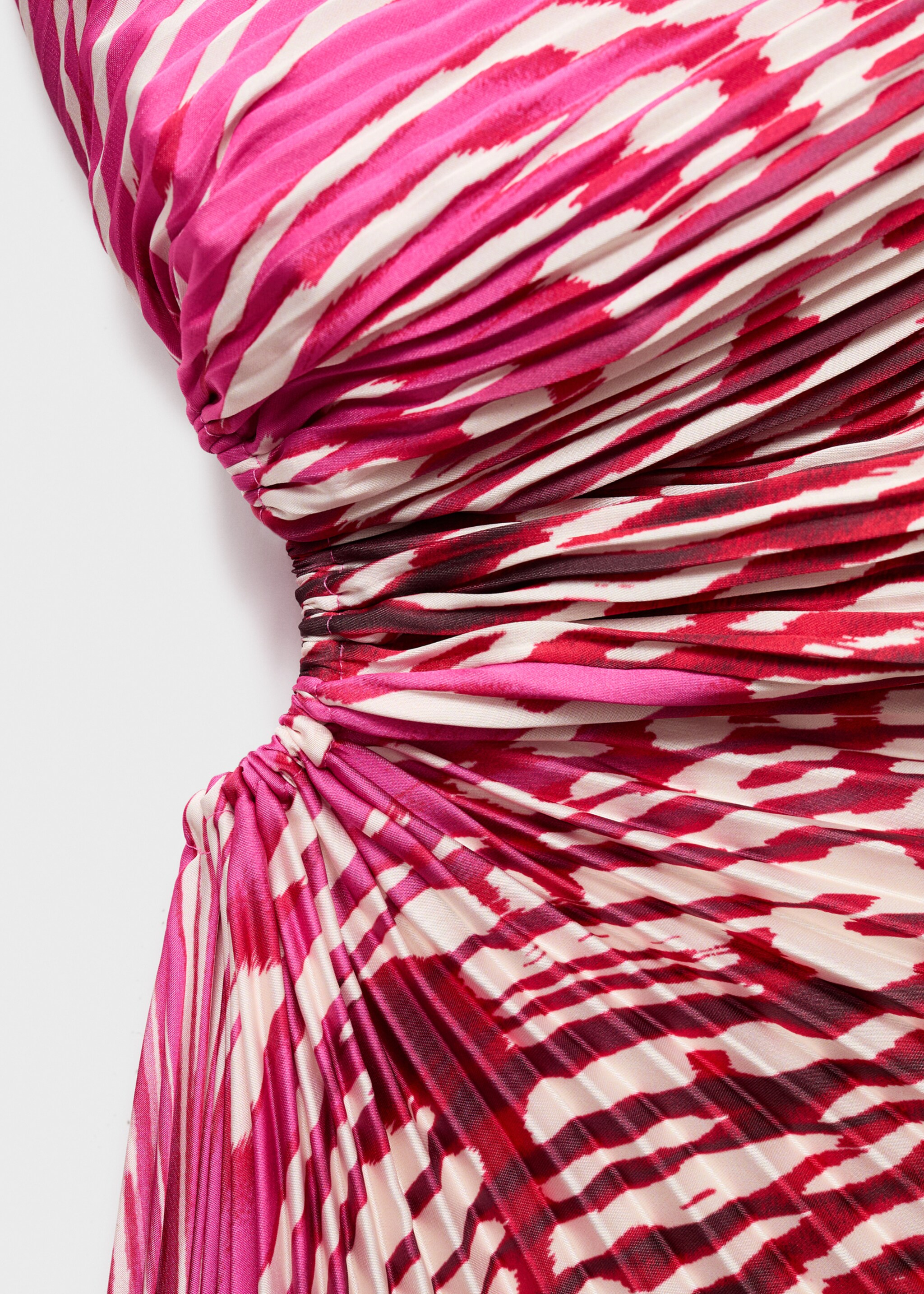 Robe asymétrique plissée avec ouverture - Détail de l'article 8, Fuchsia. Ref: 17036000-00.