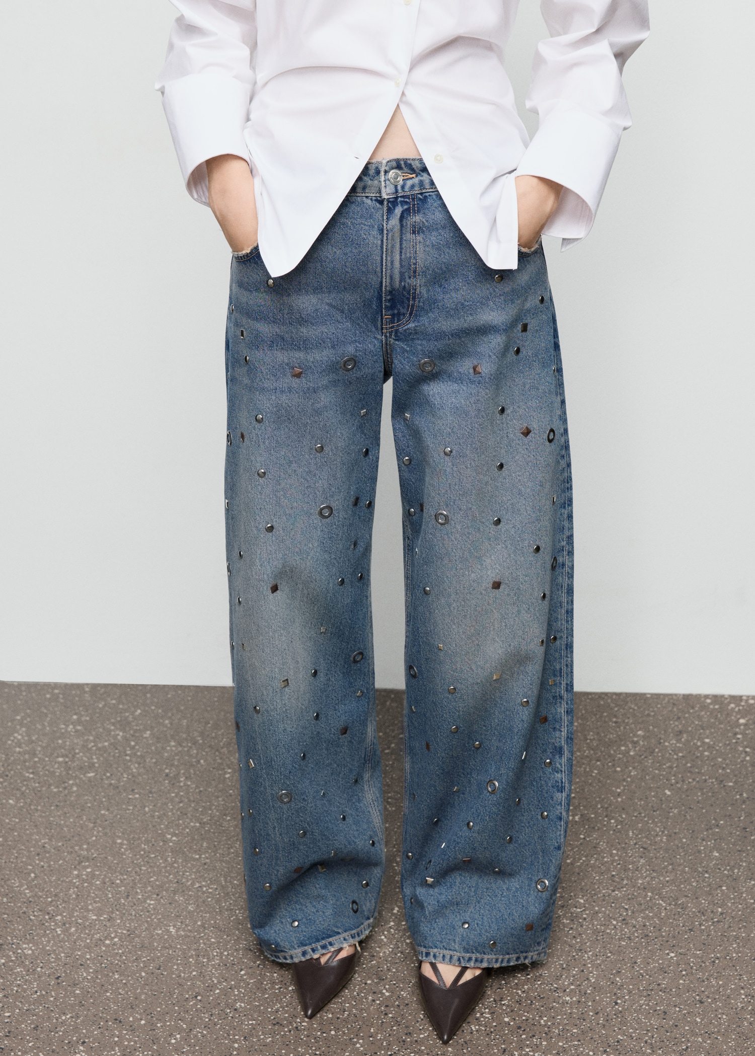 Straight-leg jeans with eyelets MANGO Philippines