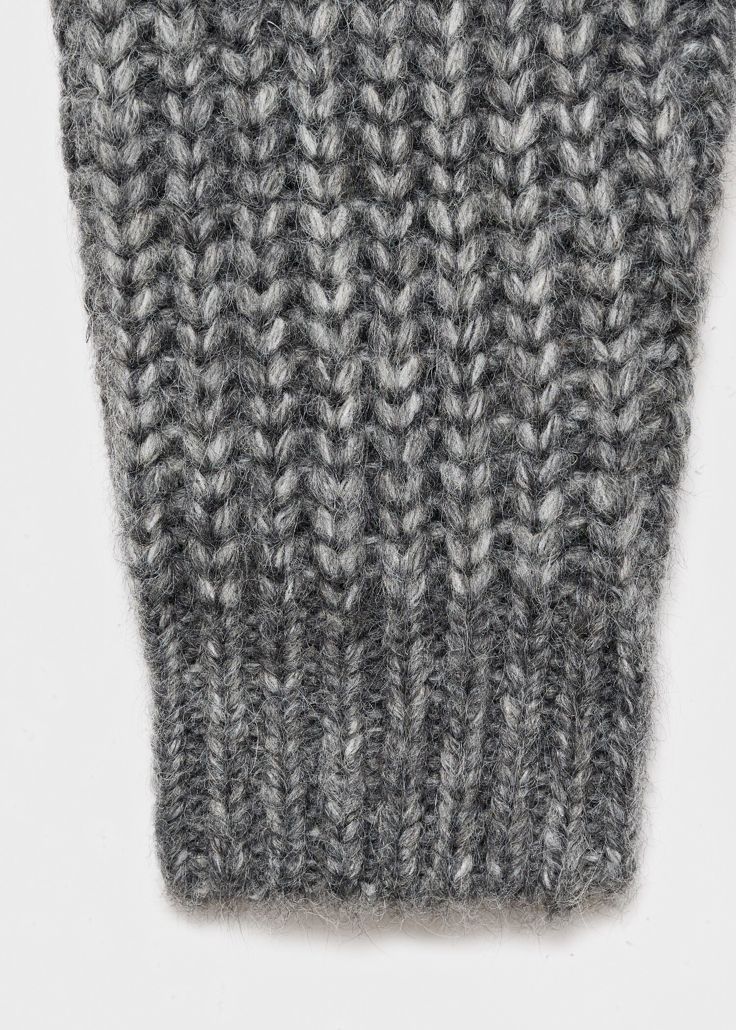 Wool-blend knit sweater - Details of the article 0