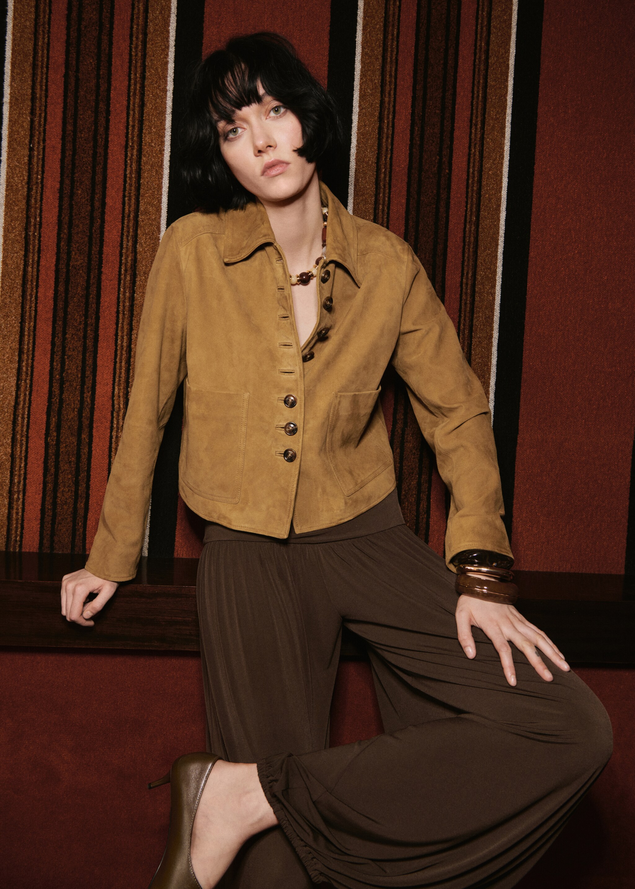 Veste daim boutons - Détail de l'article 1, Ocre. Ref: 17036346-00.