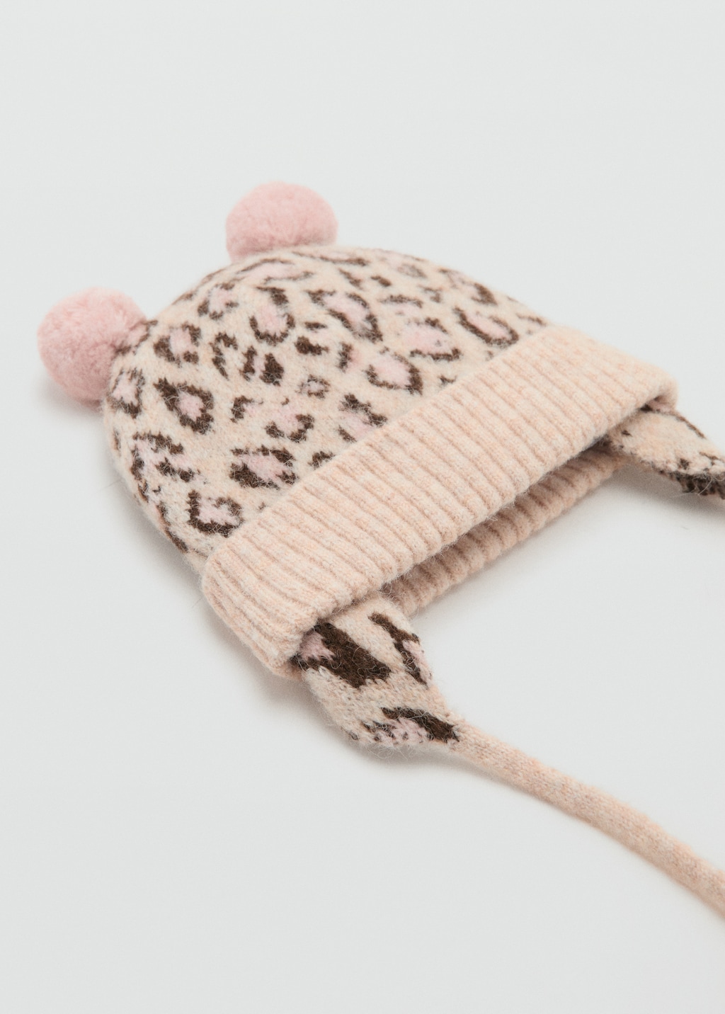 Leopard-print beanie with pom-poms