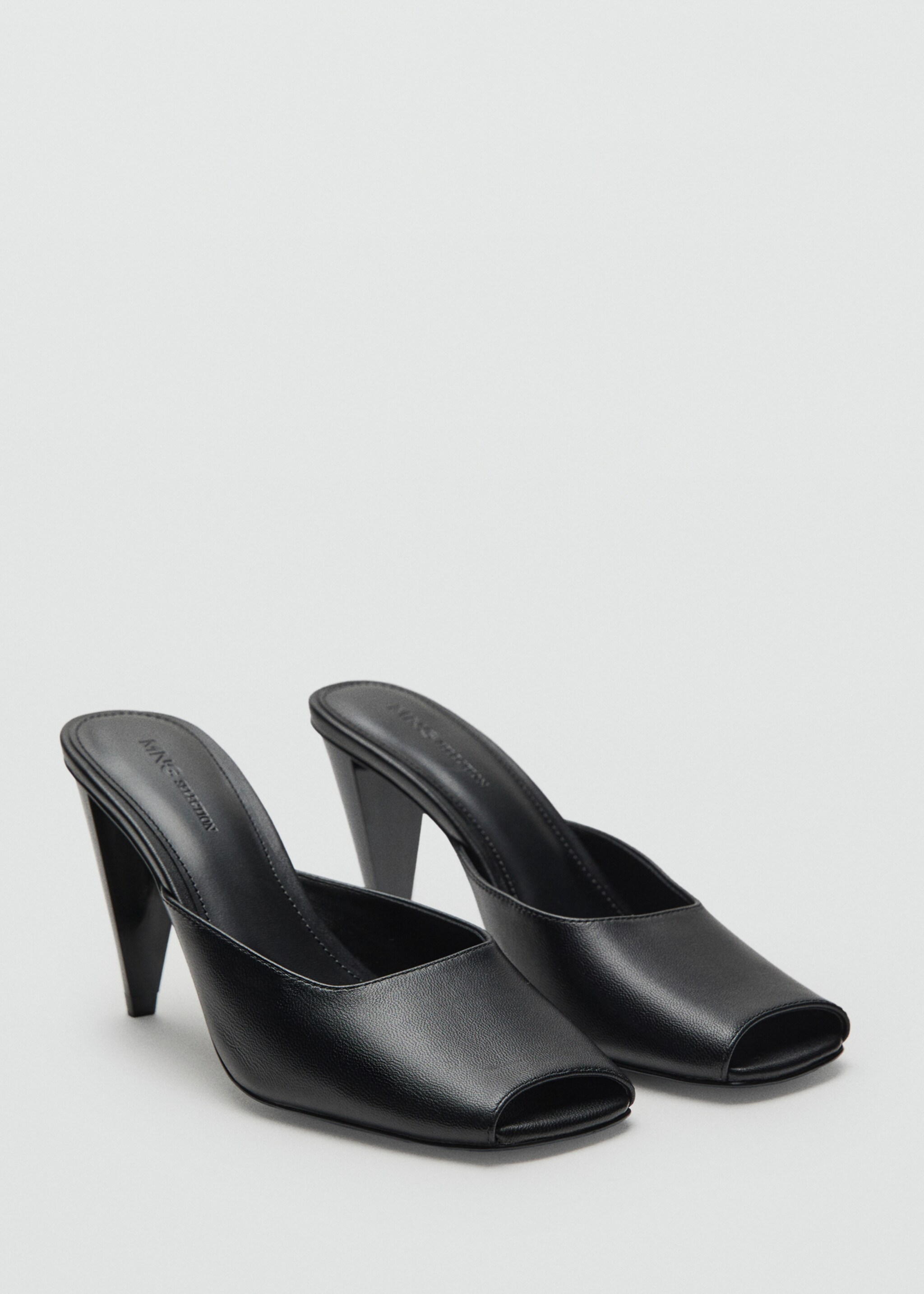 100% leather open-toe shoes - Medium plane, Black. Ref: 17036355-00.