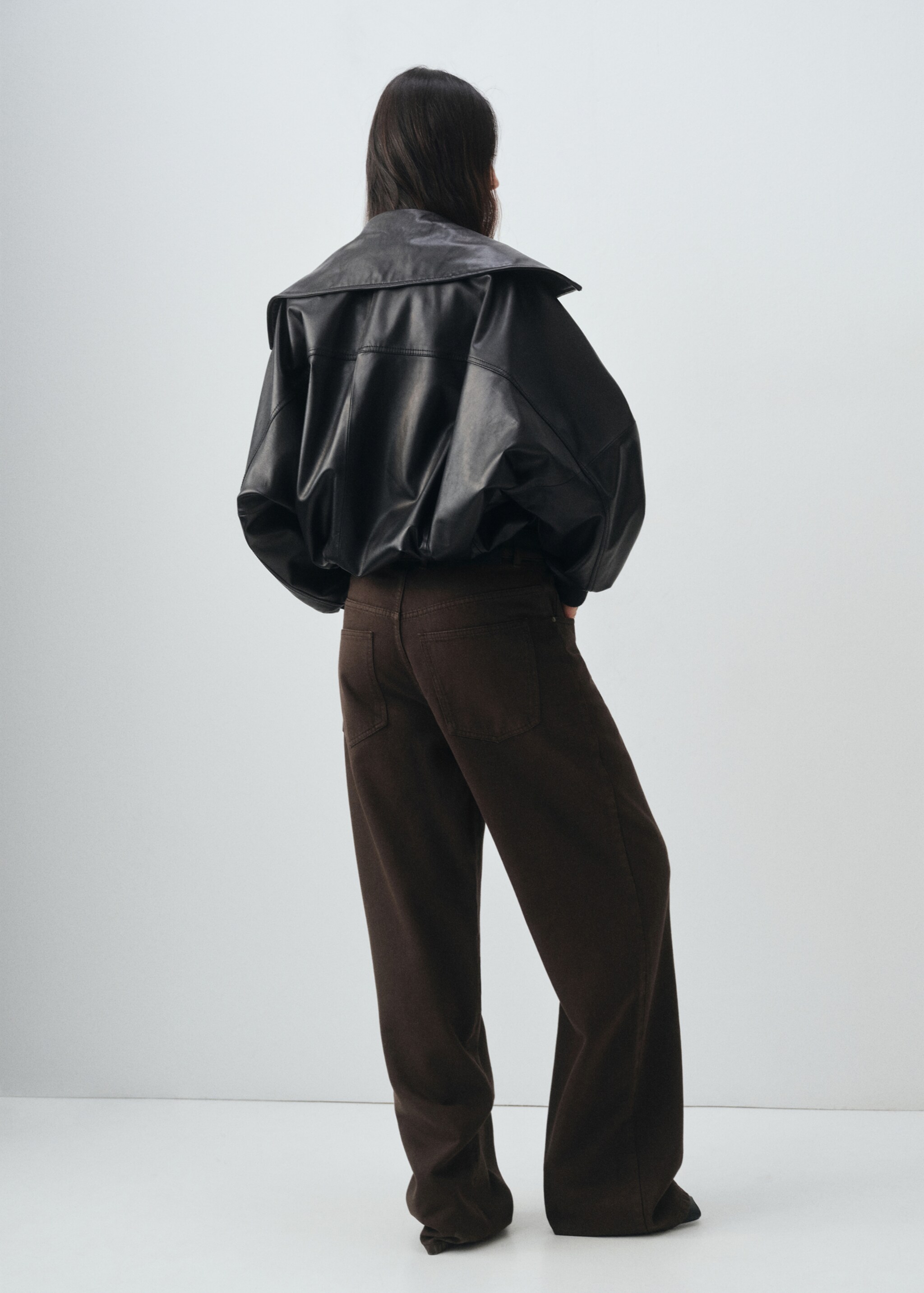 Mid-rise straight jeans - Reverse of the article, Chocolate. Ref: 17036357-00.