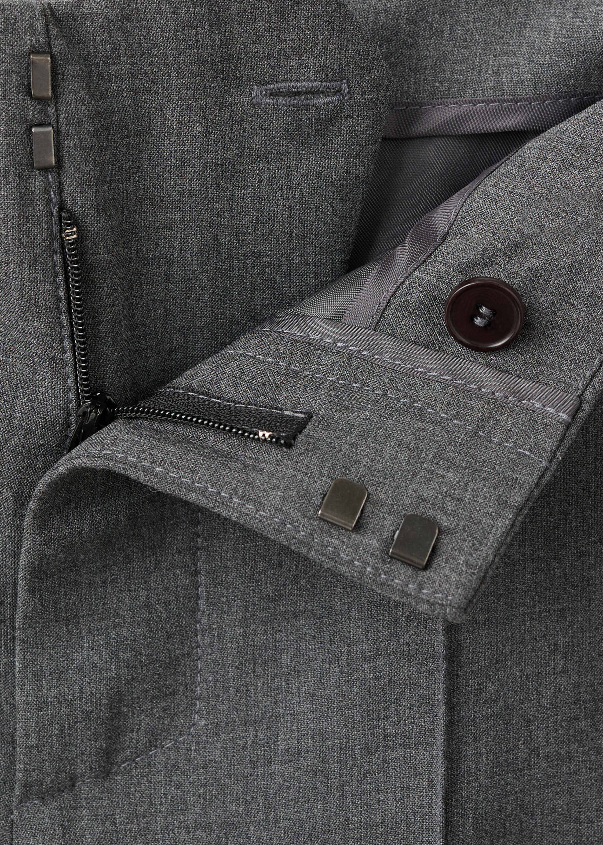 Pantalon droit avec ceinture - Détail de l'article 0, Gris. Ref: 17036360-00.