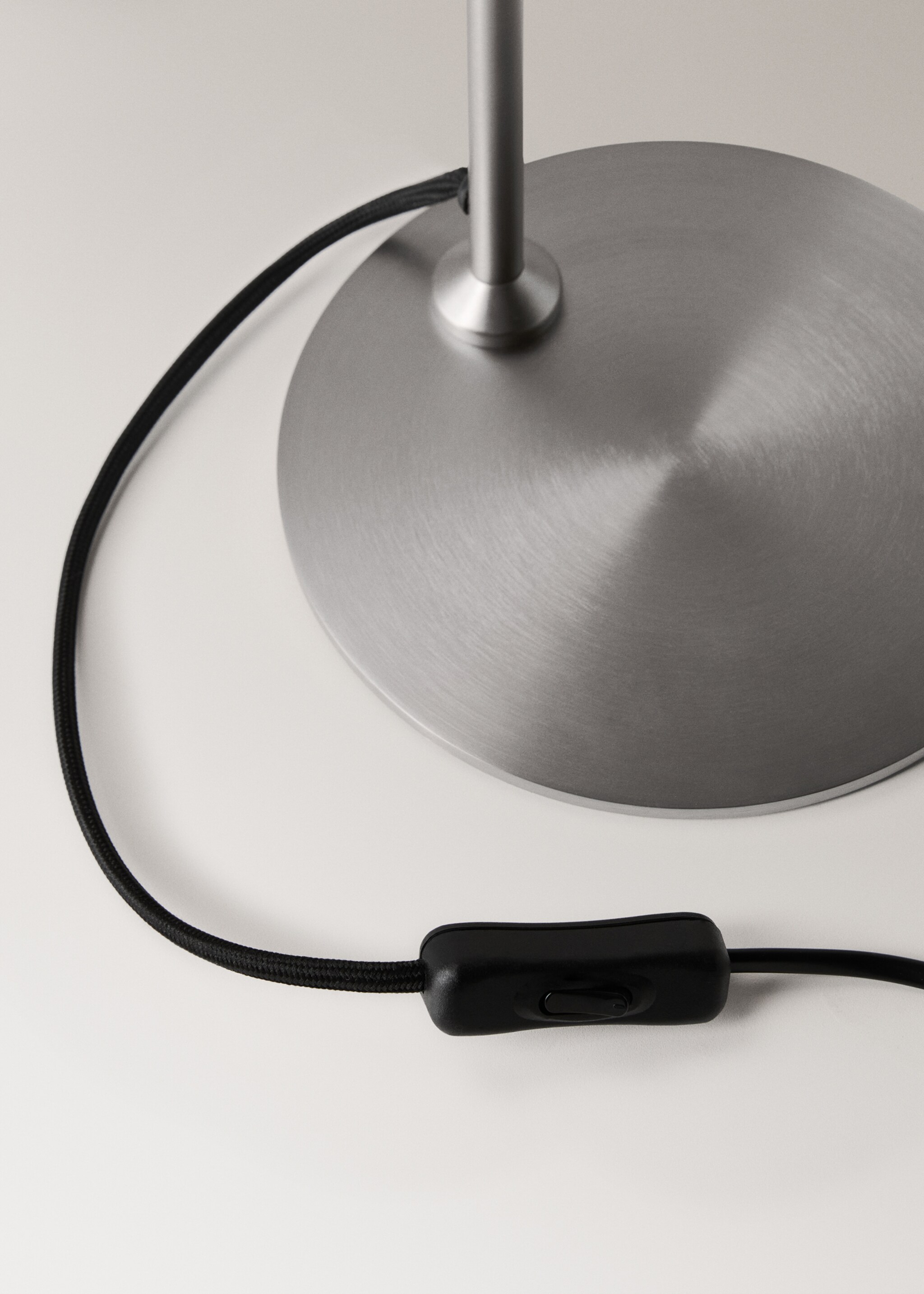 Metal table lamp with spotlight - Details of the article 2, Silver. Ref: 17036724-00.