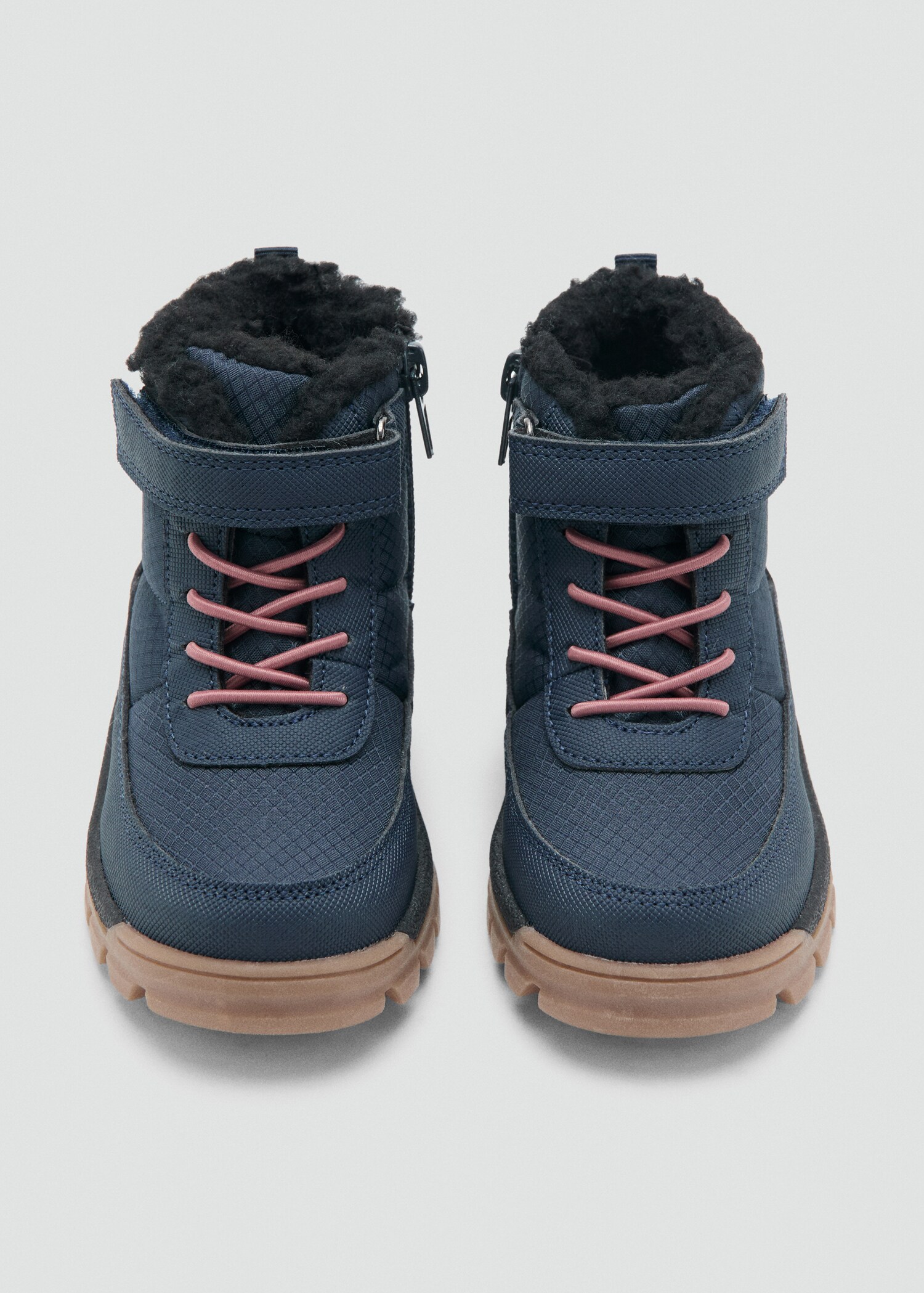 Lace-up mountain boots - Details of the article 2